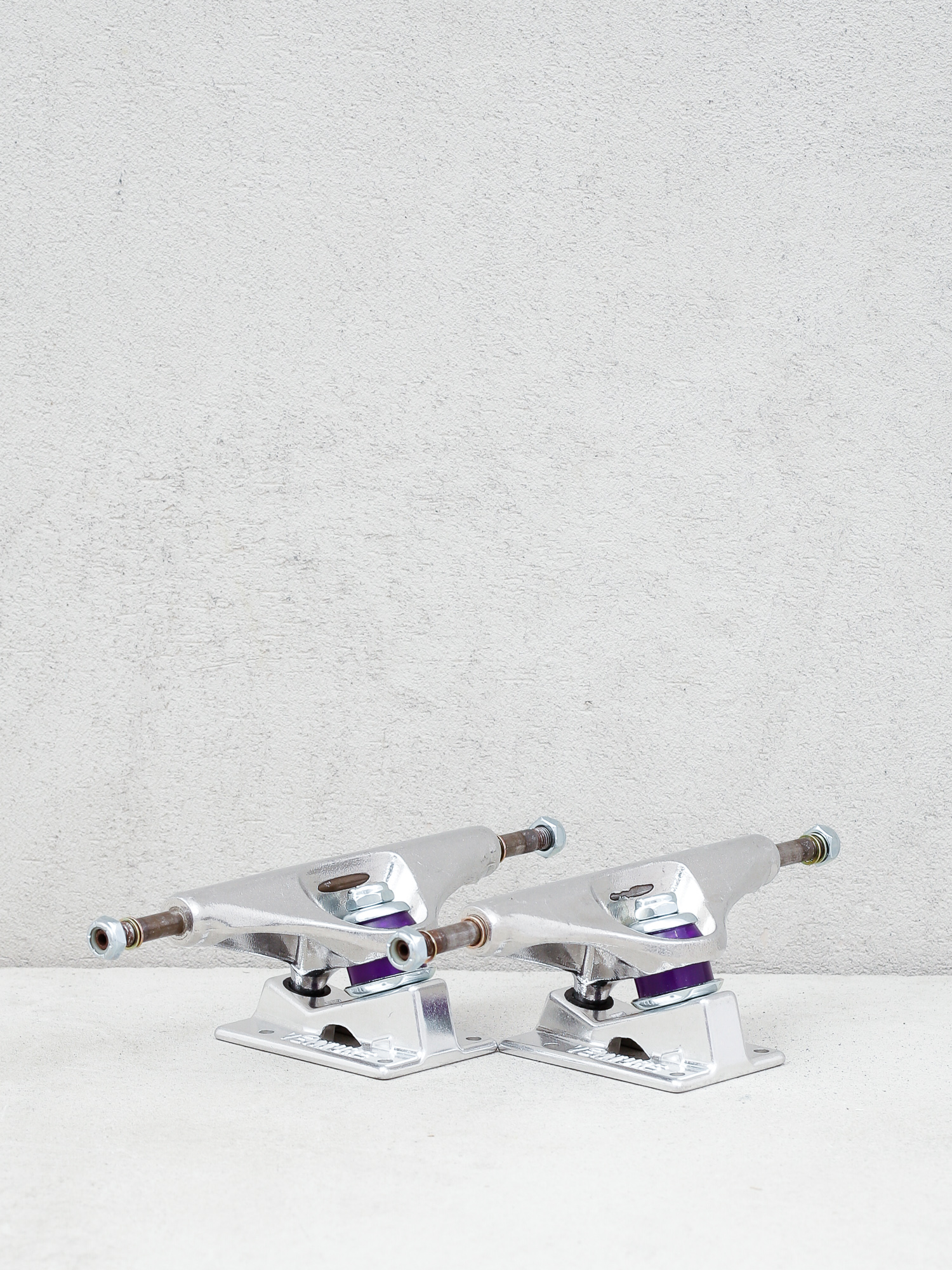 Trucky Venture Polished V Hollows (all polished/w purple)