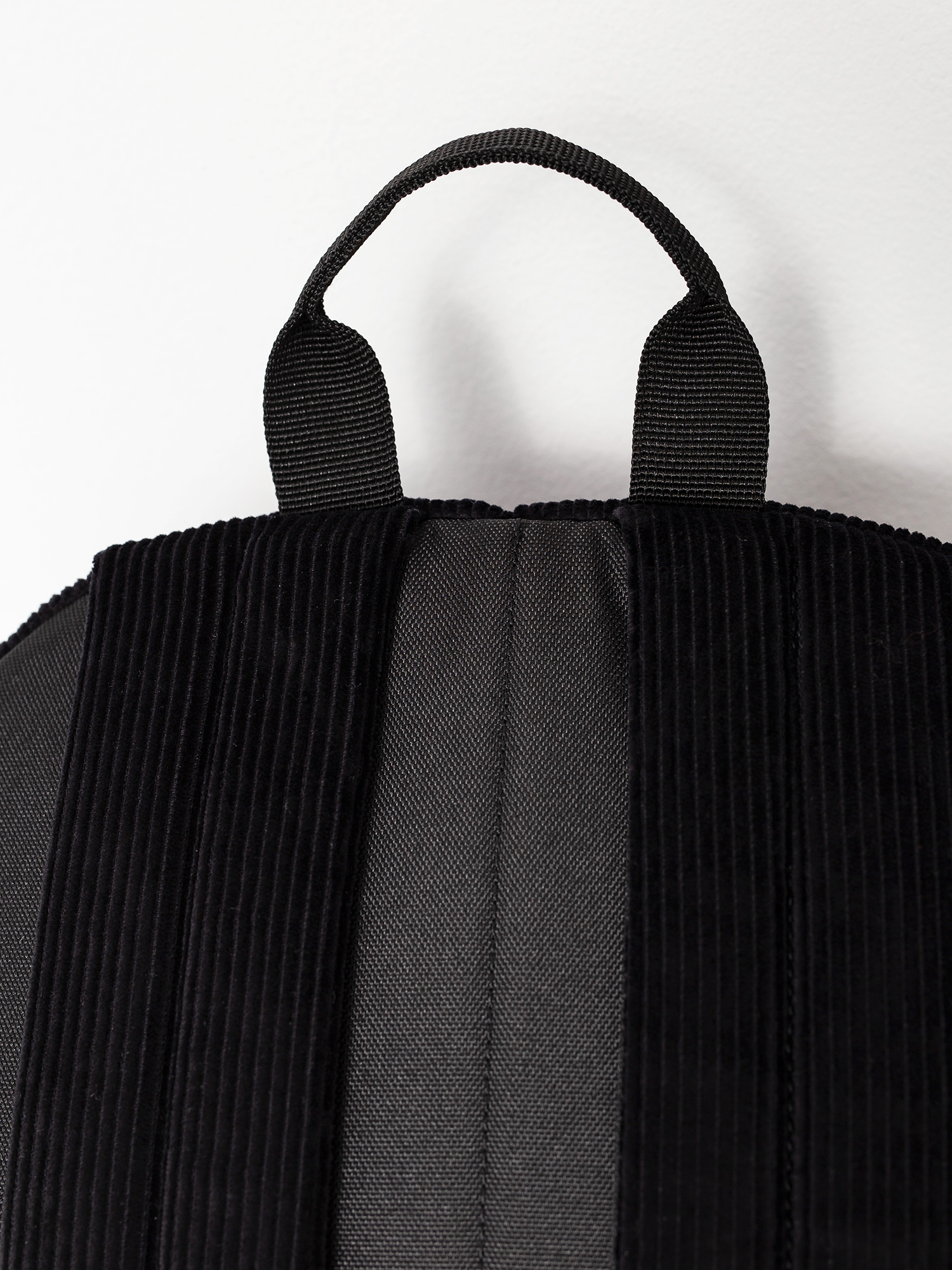 Batoh Carhartt WIP Flint (black)