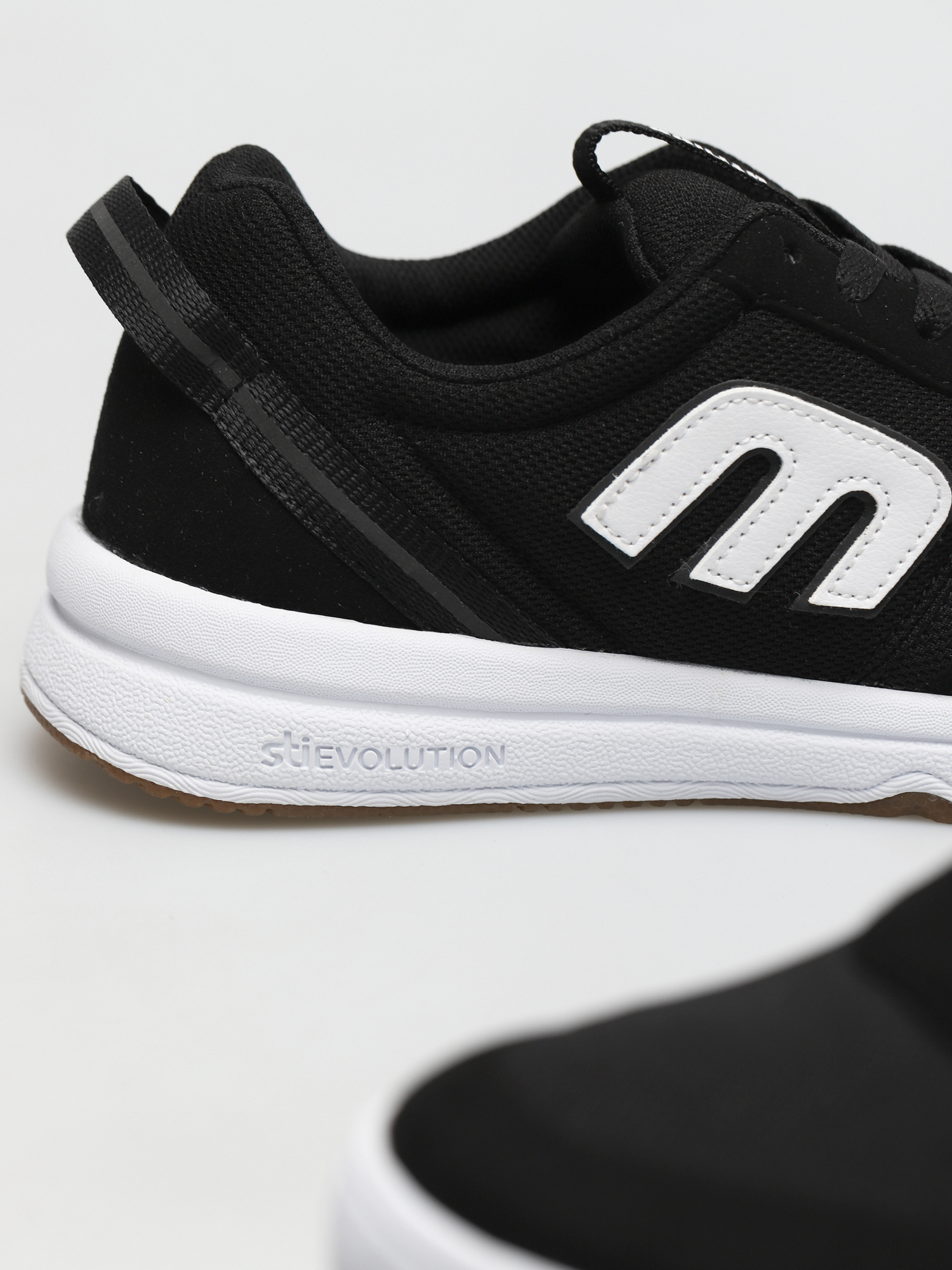 Boty Etnies Ranger Lt (black/white/gum)