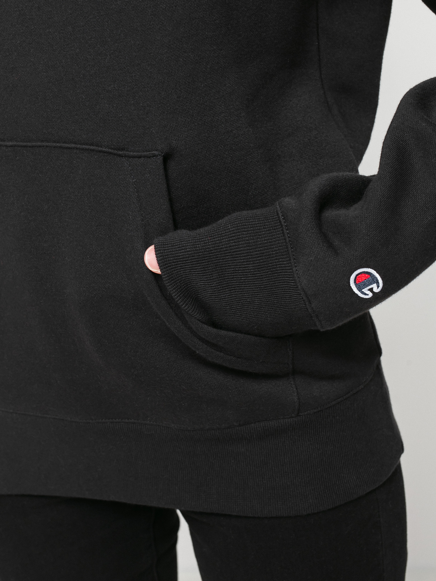 Mikina s kapucí Champion Sweatshirt HD 114694 Wmn (nbk)