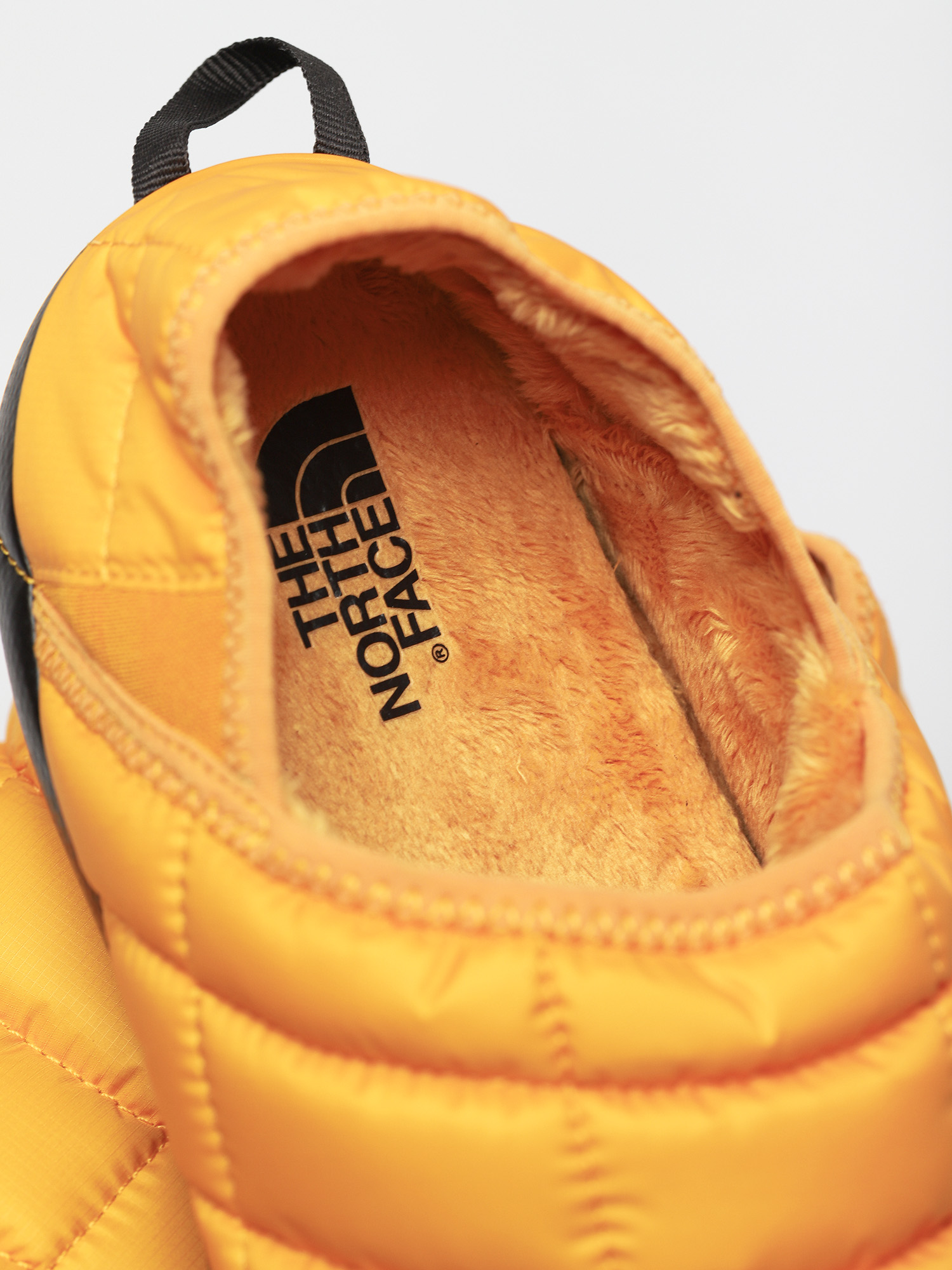 Boty The North Face Thermoball Traction Mule V (summit gold/tnf black)