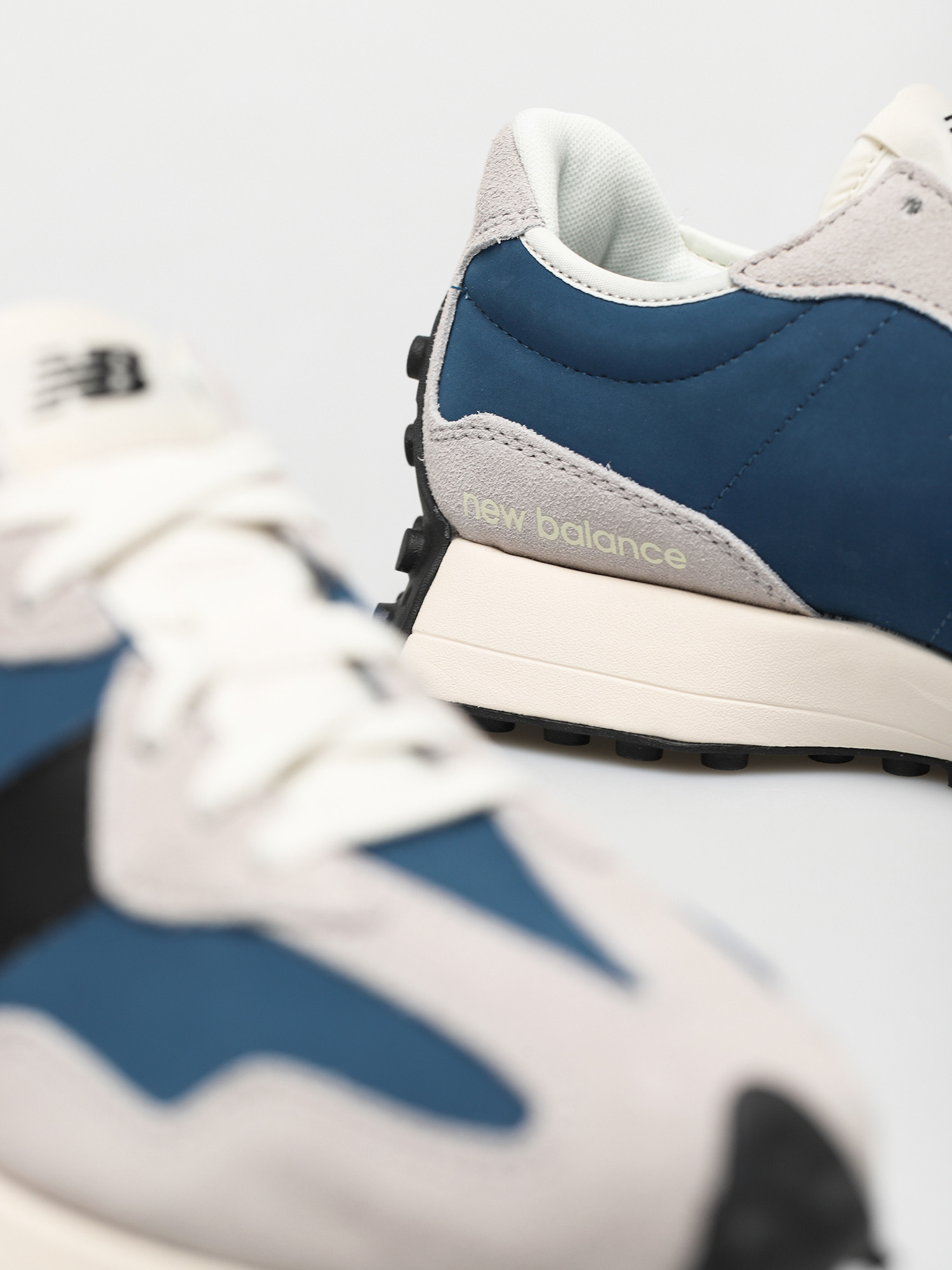 Boty New Balance 327 (rain cloud)