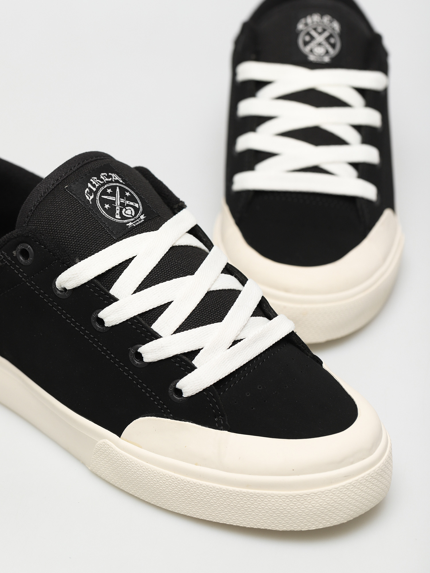 Boty Circa Buckler 99 (black/off white)