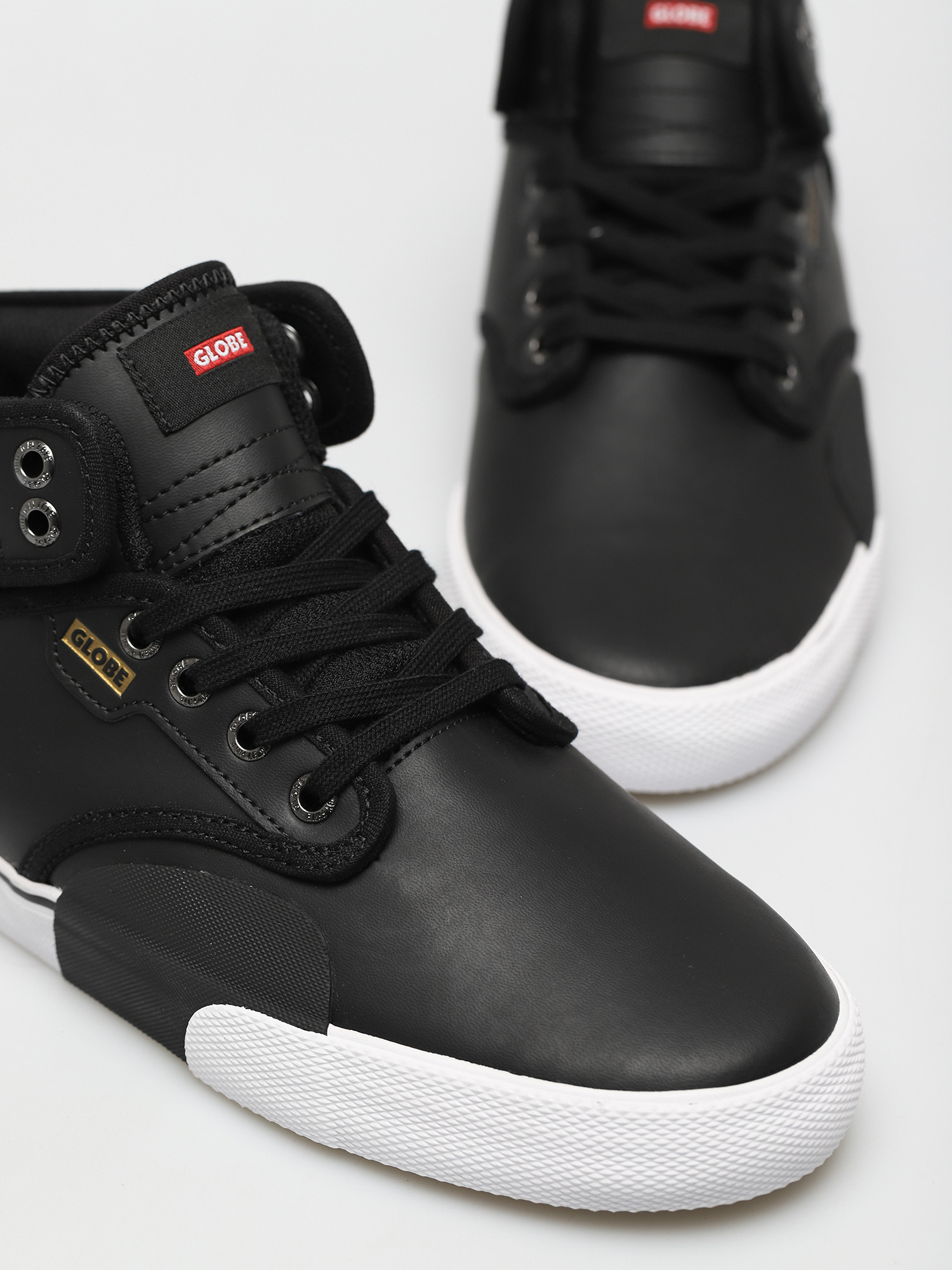 Boty Globe Motley Mid (black/white/plus)