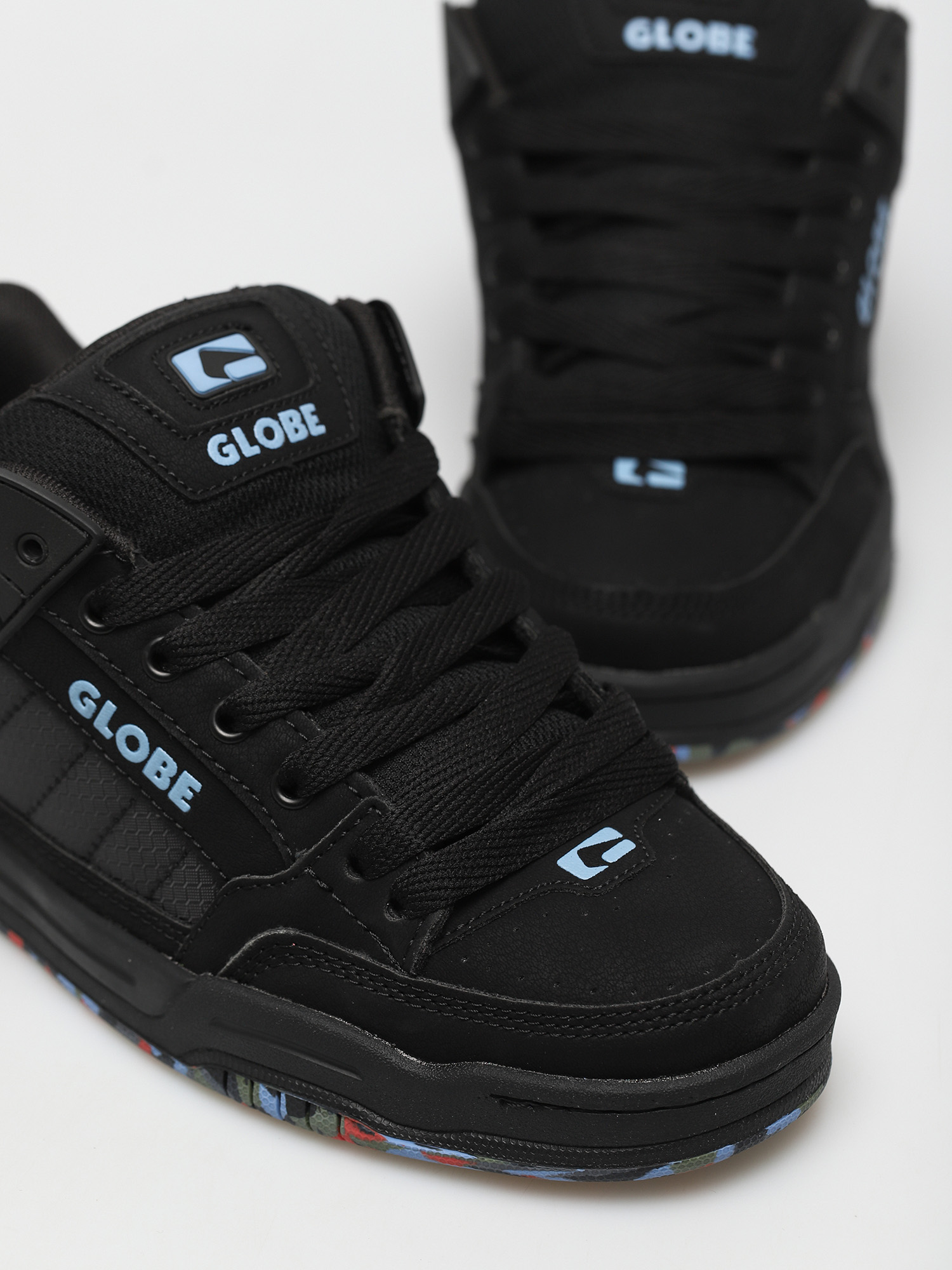 Boty Globe Tilt (black/upcycle)