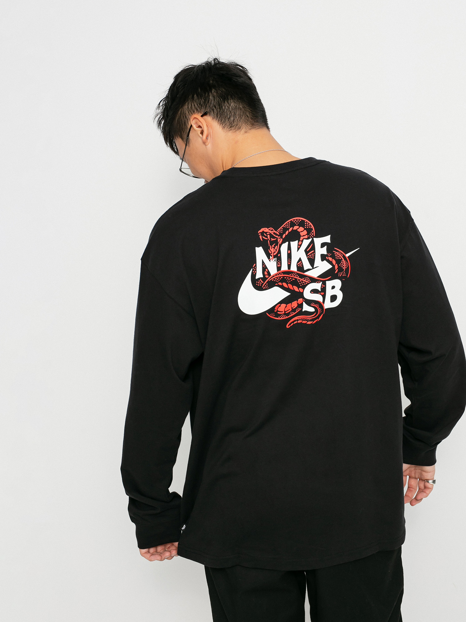 Triko Nike SB Snaked (black)