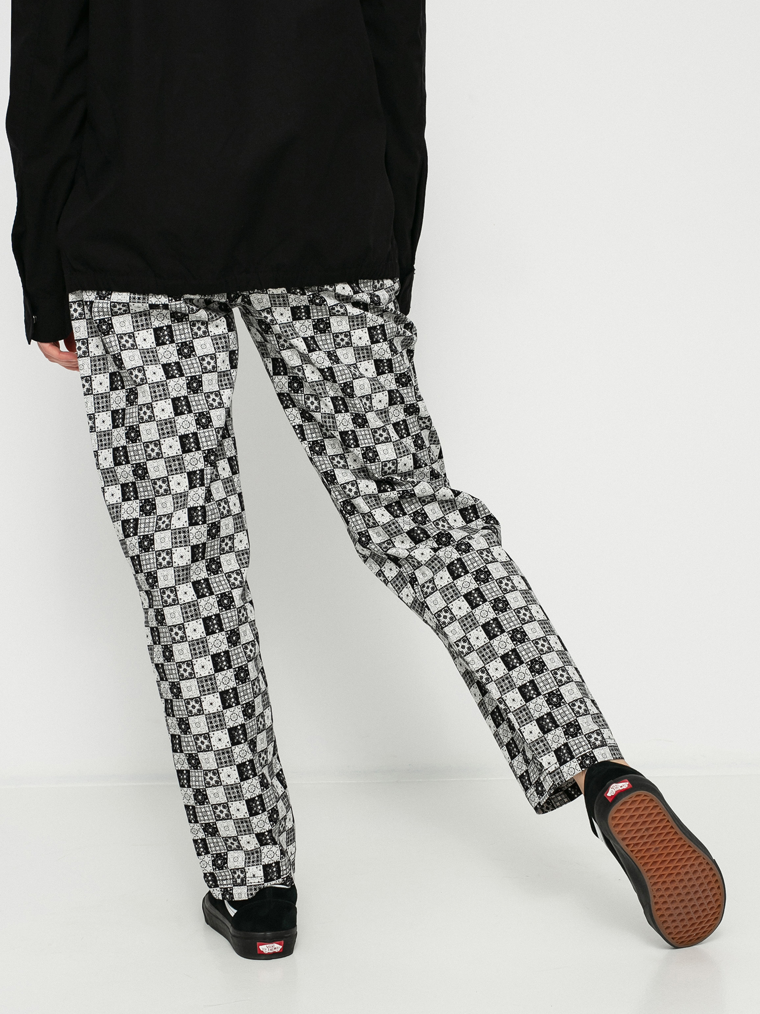 Kalhoty Vans X Skateistan Wmn (black)