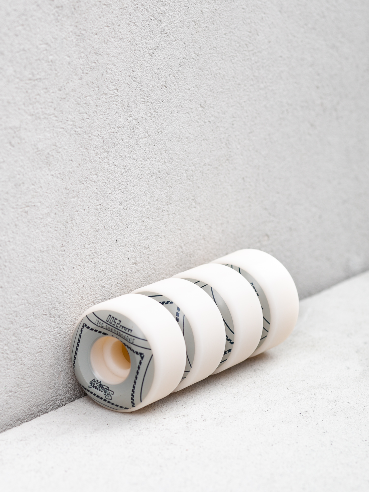 Kolečka Mob Skateboards Snake2 (grey)