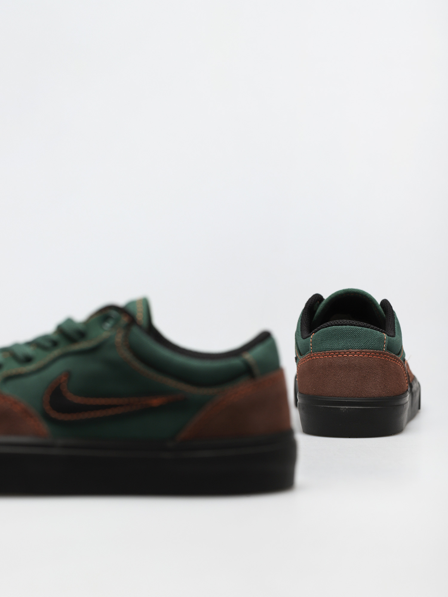 Boty Nike SB Chron 2 (lt chocolate/black noble green)