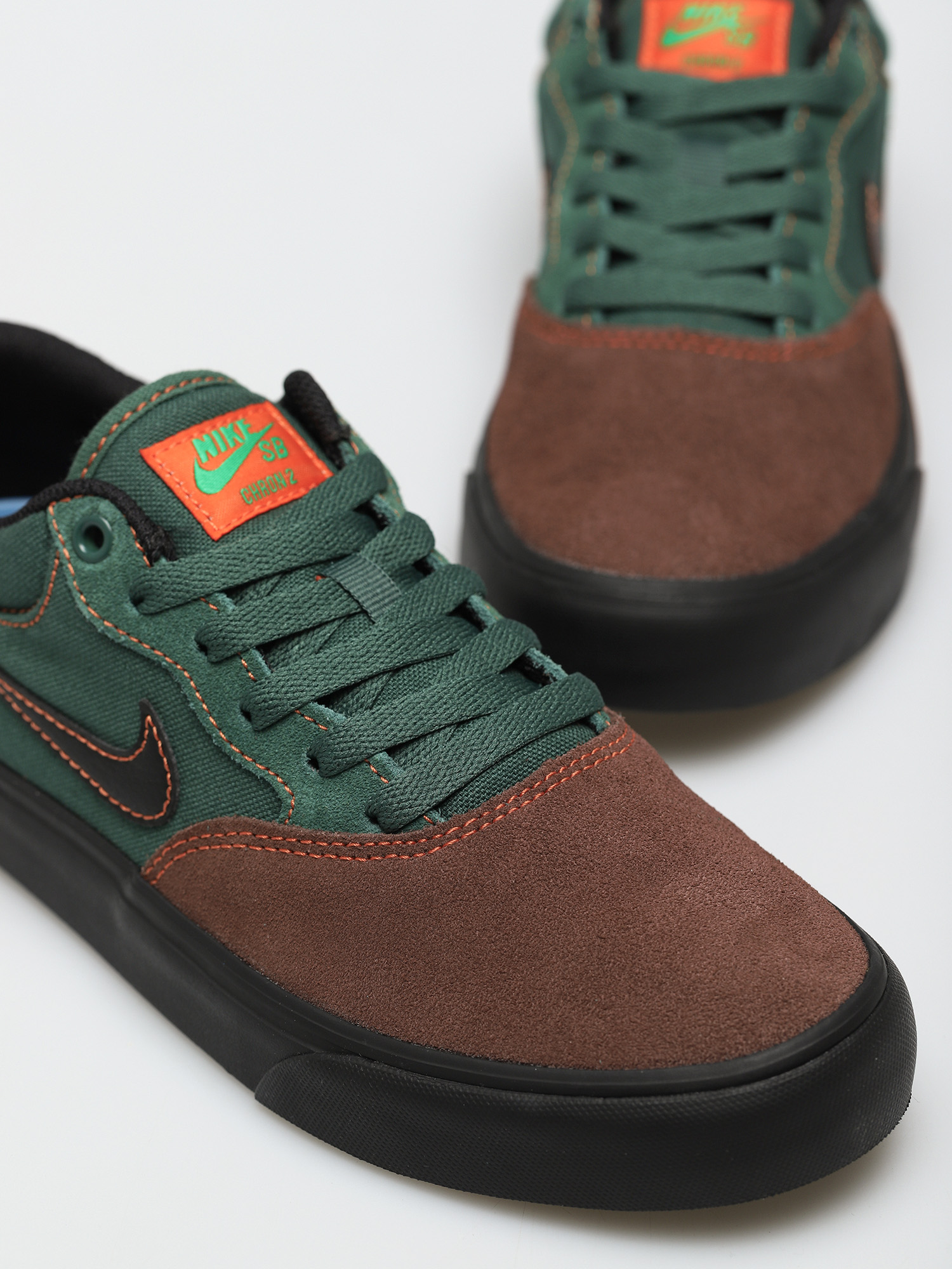 Boty Nike SB Chron 2 (lt chocolate/black noble green)
