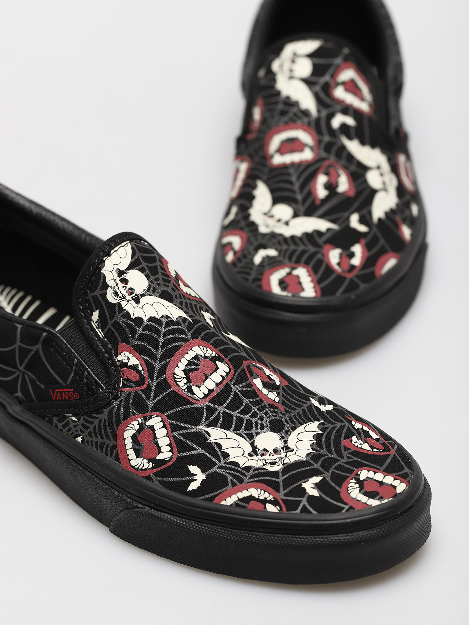 Boty Vans Classic Slip On (glow frights/blk/blk)