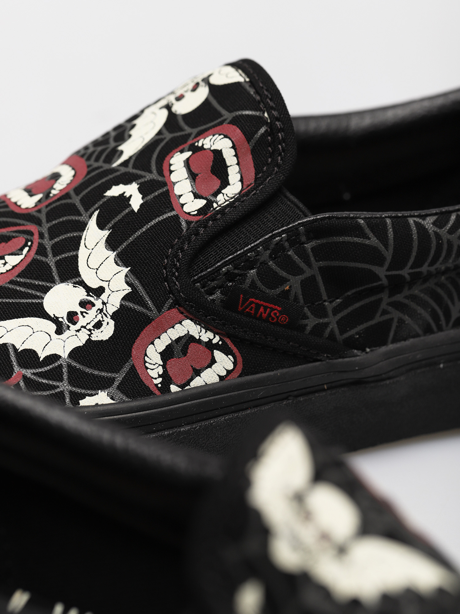 Boty Vans Classic Slip On (glow frights/blk/blk)