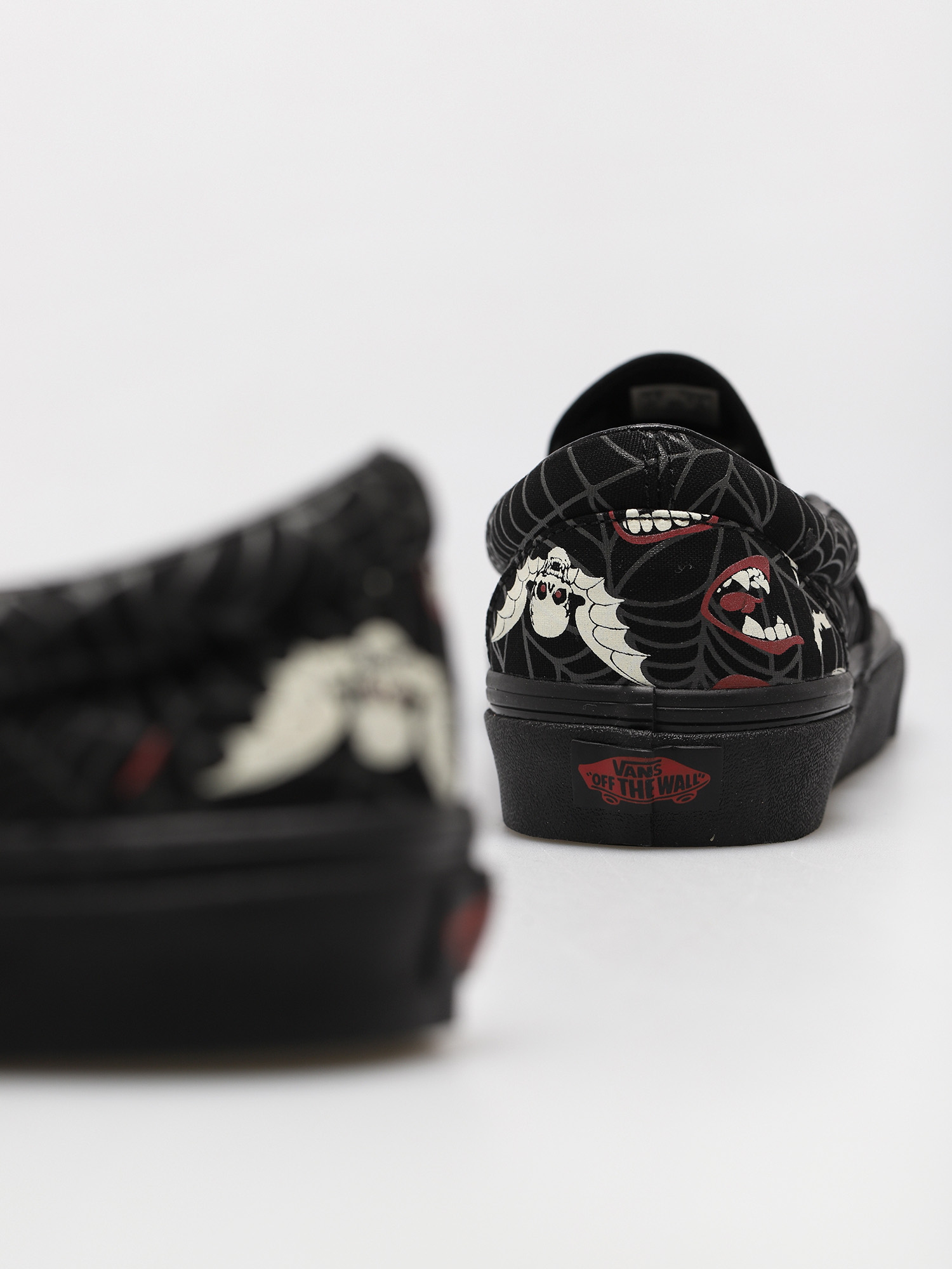 Boty Vans Classic Slip On (glow frights/blk/blk)