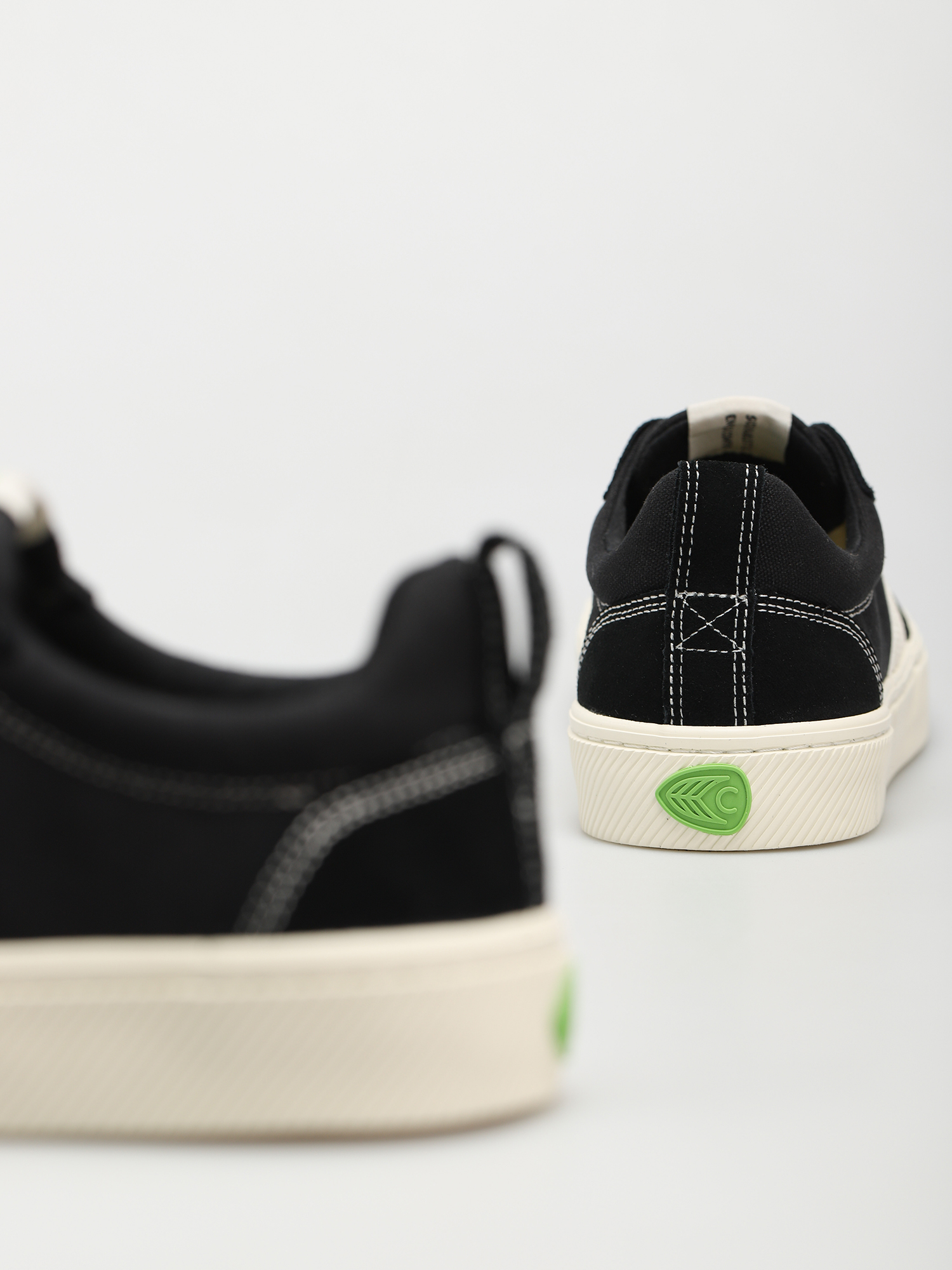 Boty Cariuma Catiba Pro (black/contrast thread ivory logo)