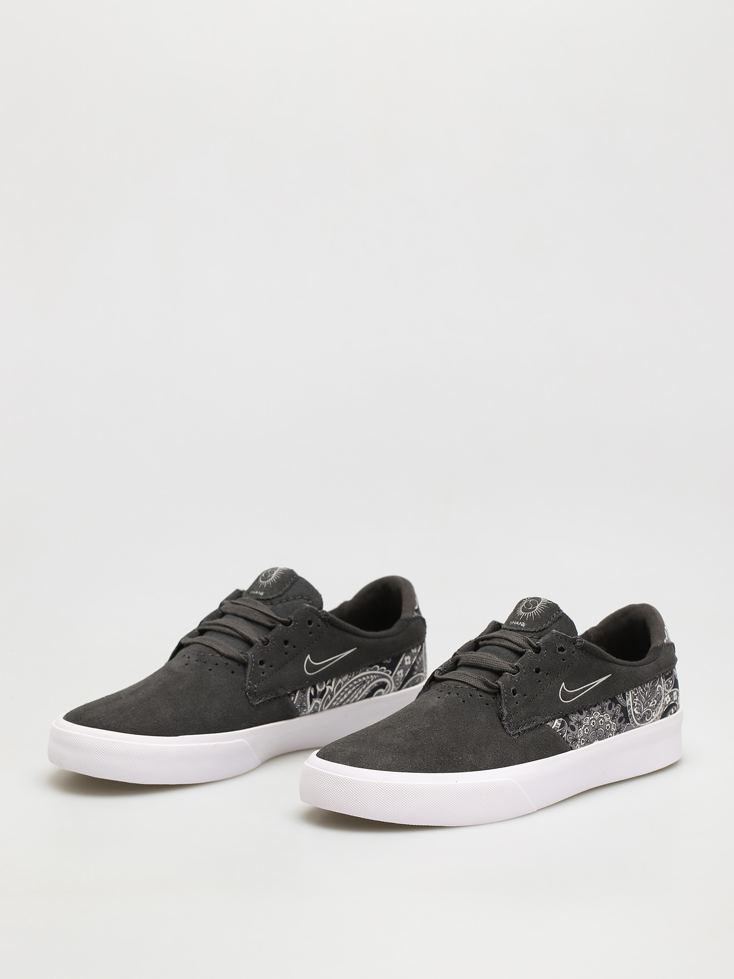 Boty Nike SB Shane Premium (dk smoke grey/grey fog white black)