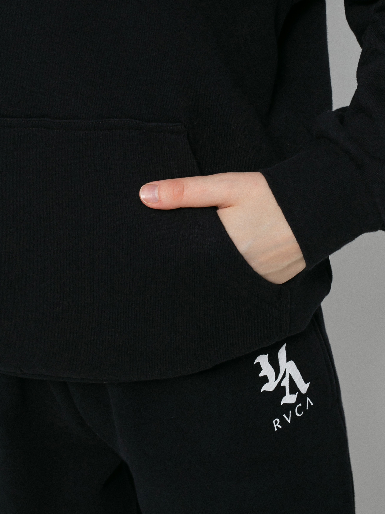 Mikina s kapucí RVCA Mash Up HD Wmn (black)