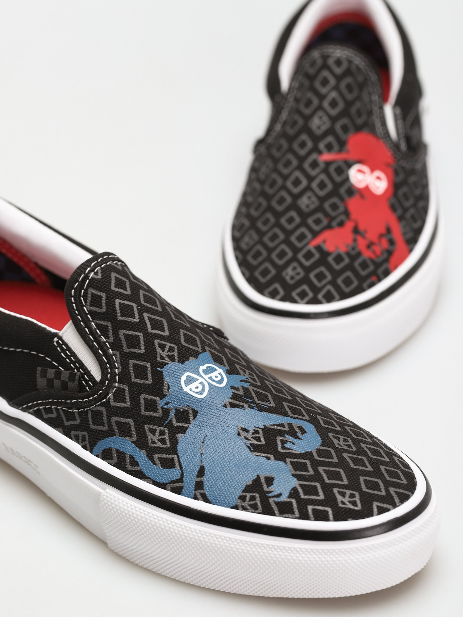 Boty Vans X KROOKED Skate Slip On (by natas for ray/black)