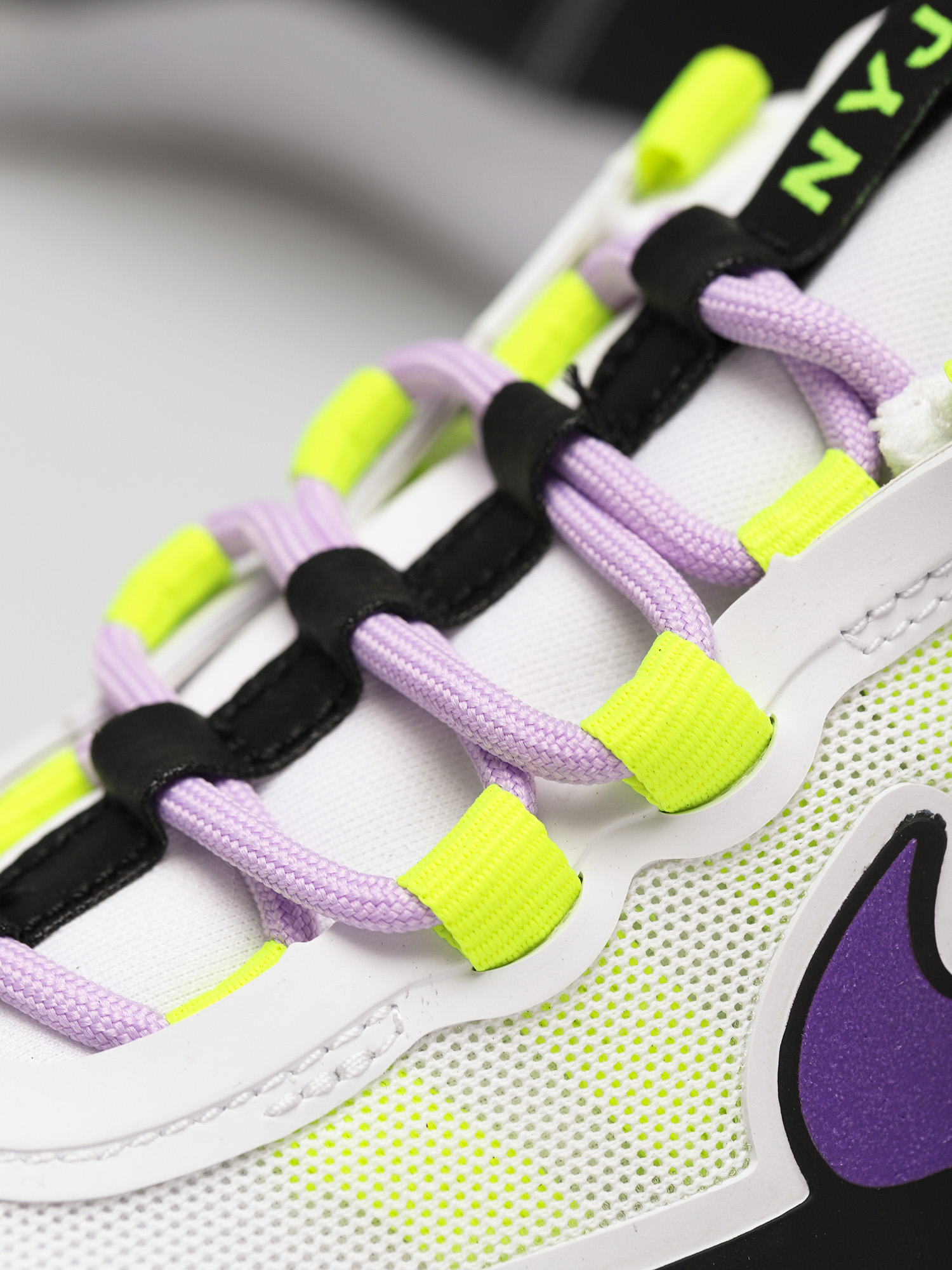 Boty Nike SB Nyjah Free 2 (black/wild berry white lilac)