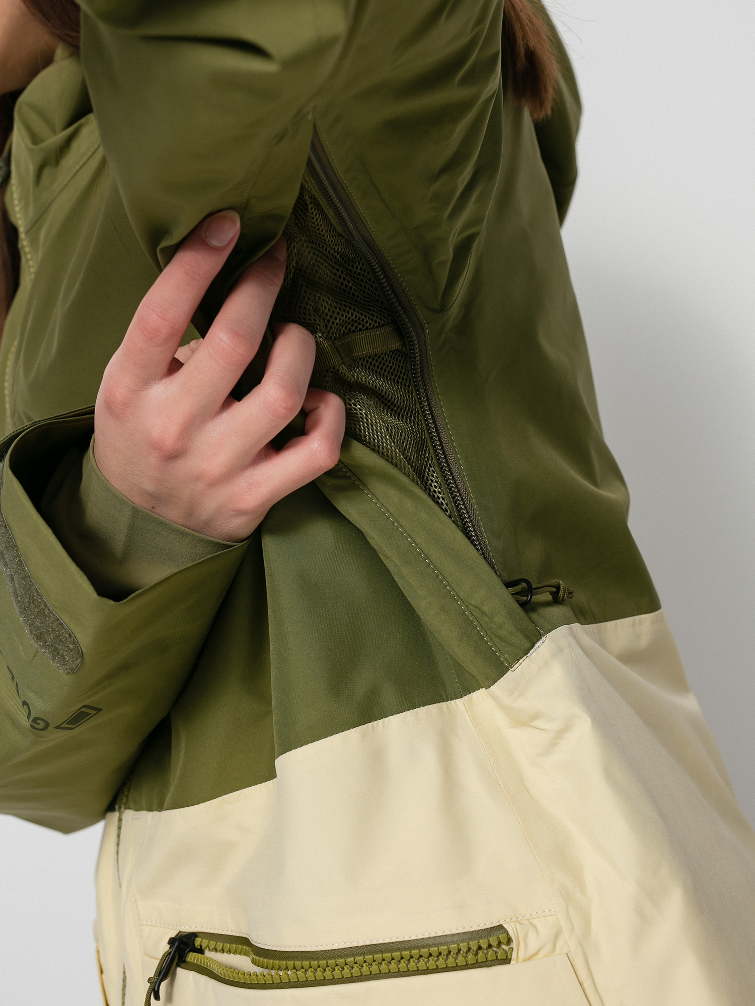 Dámská Snowboardová bunda Burton Gore Tex Treeline (martini olive/creme brulee)