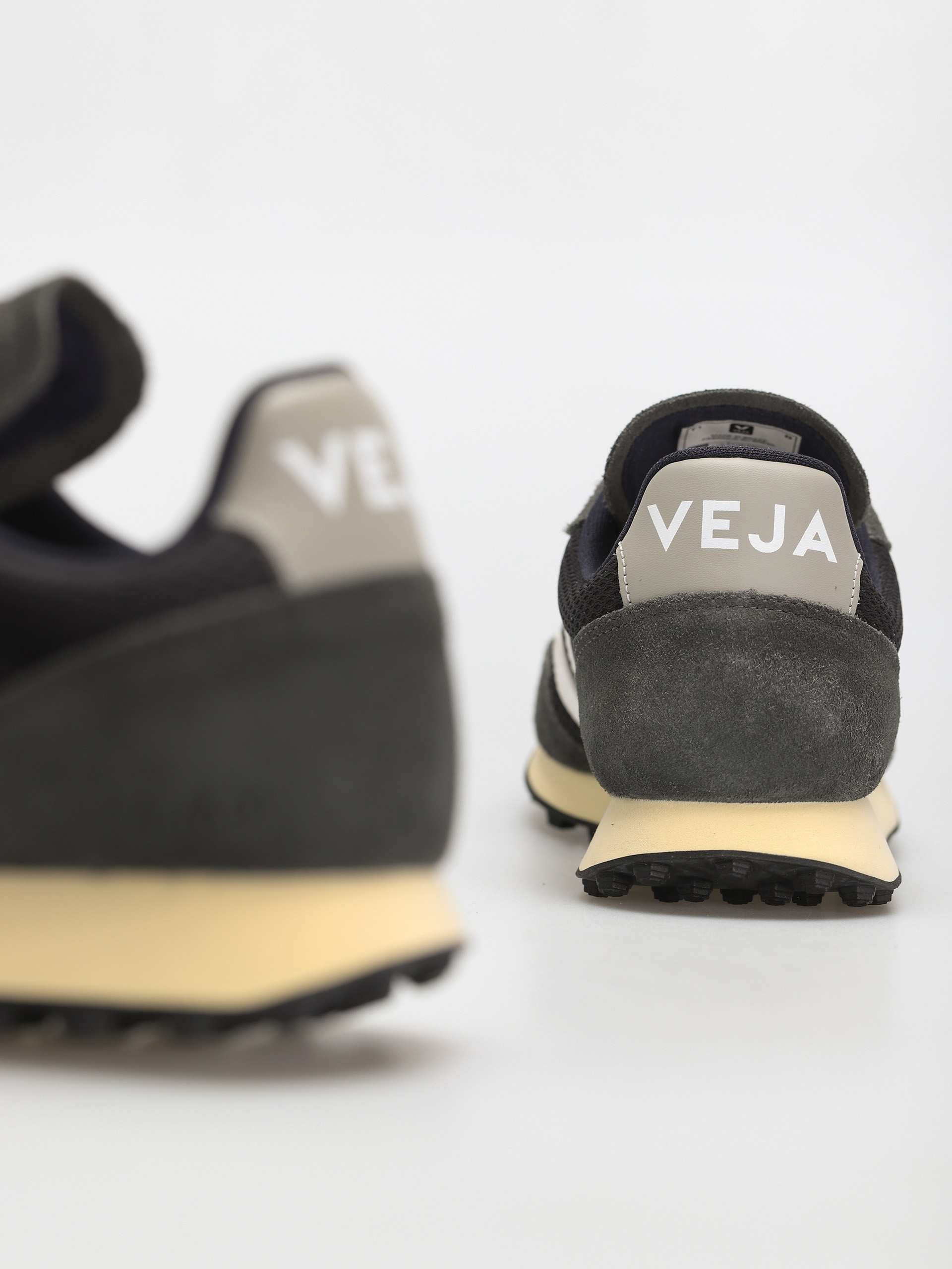 Boty Veja Rio Branco (black white oxford grey)