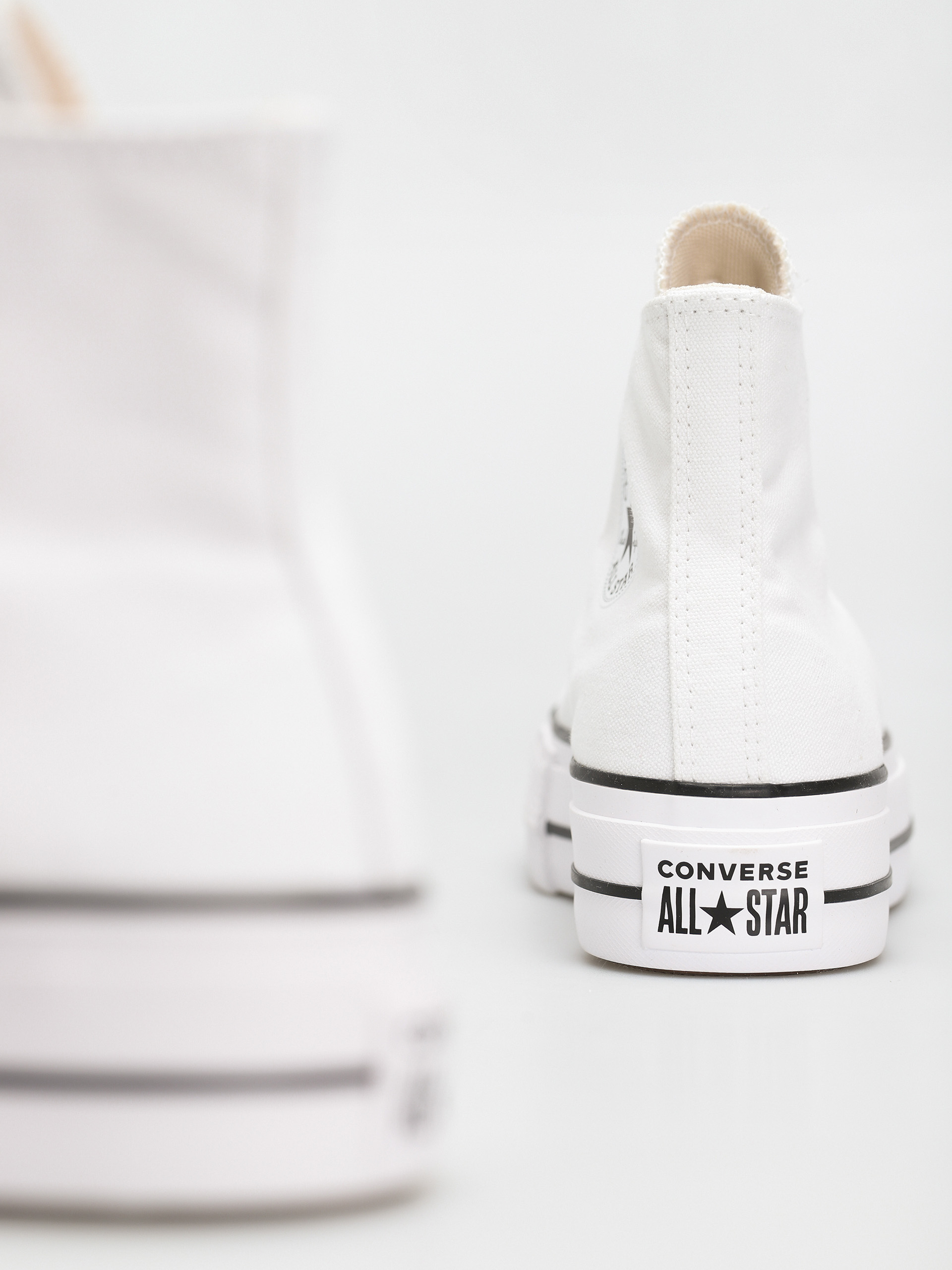 Boty Converse Chuck Taylor All Star Lift Hi Wmn (white/black/white)