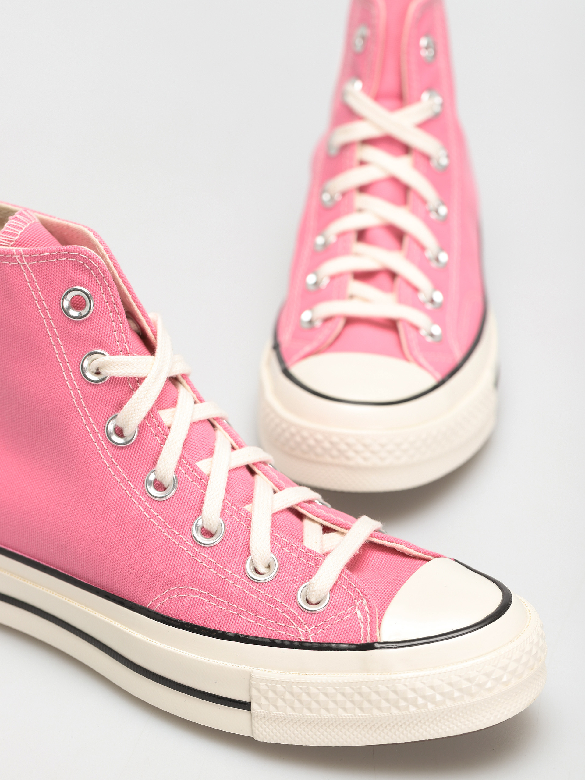 Converse on sale 197s 219