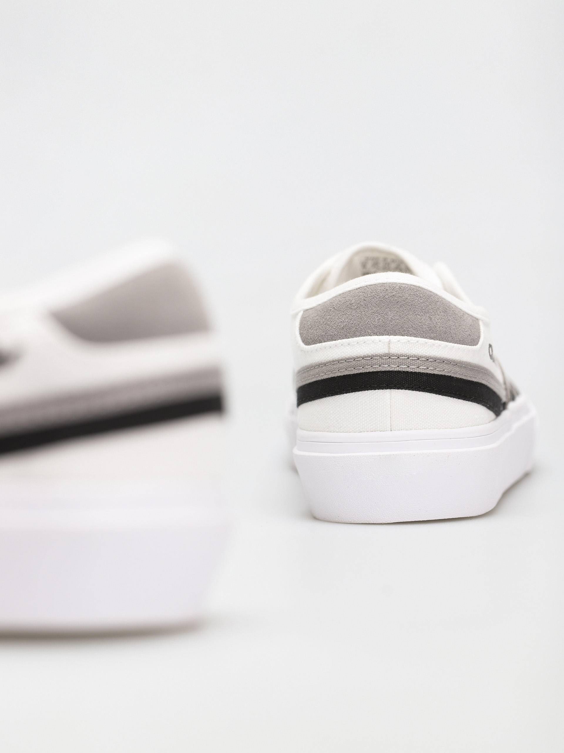 Boty adidas Originals Delpala (ftwwht/cblack/chsogr)