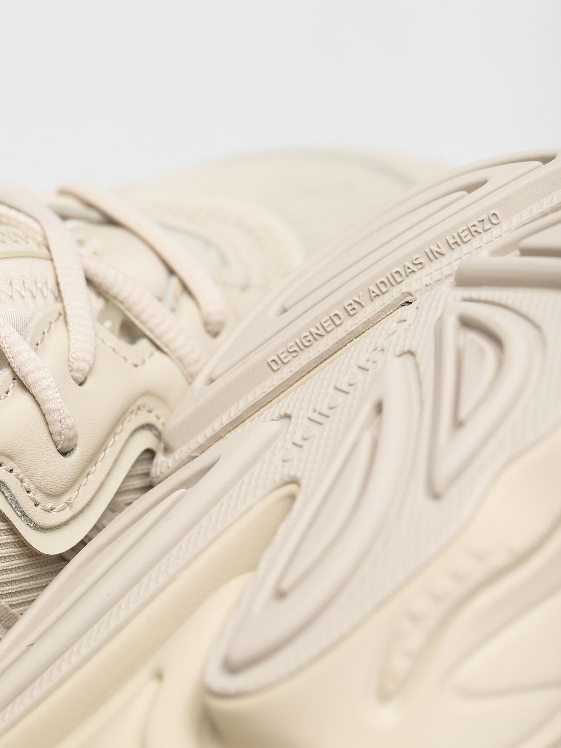 Boty adidas Originals Ozweego (cbrown/cbrown/cbrown)