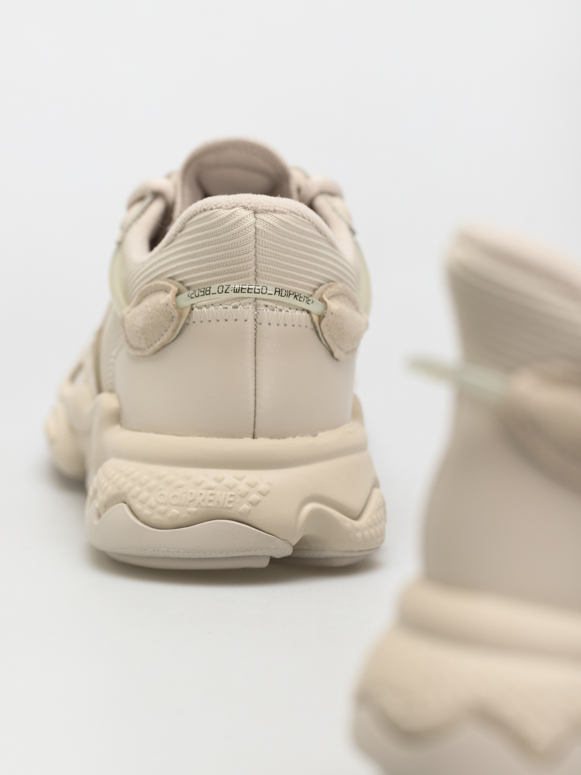 Boty adidas Originals Ozweego (cbrown/cbrown/cbrown)