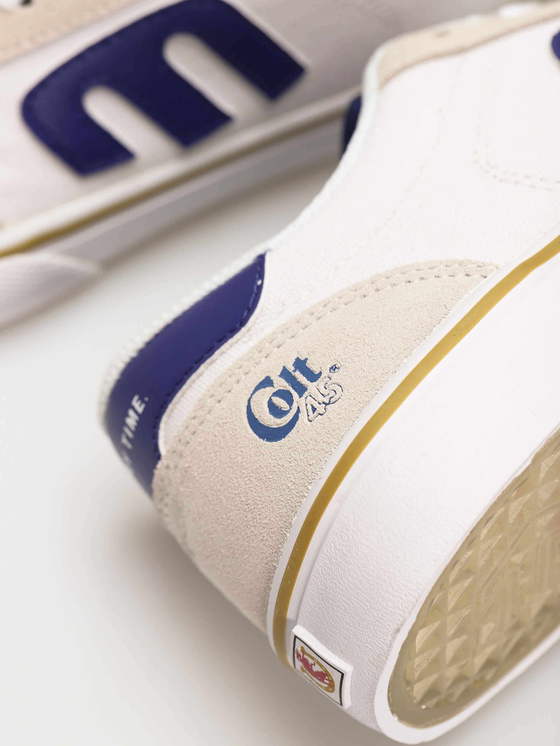 Boty Etnies Calli Vulc X Colt 45 (white/navy/gold)