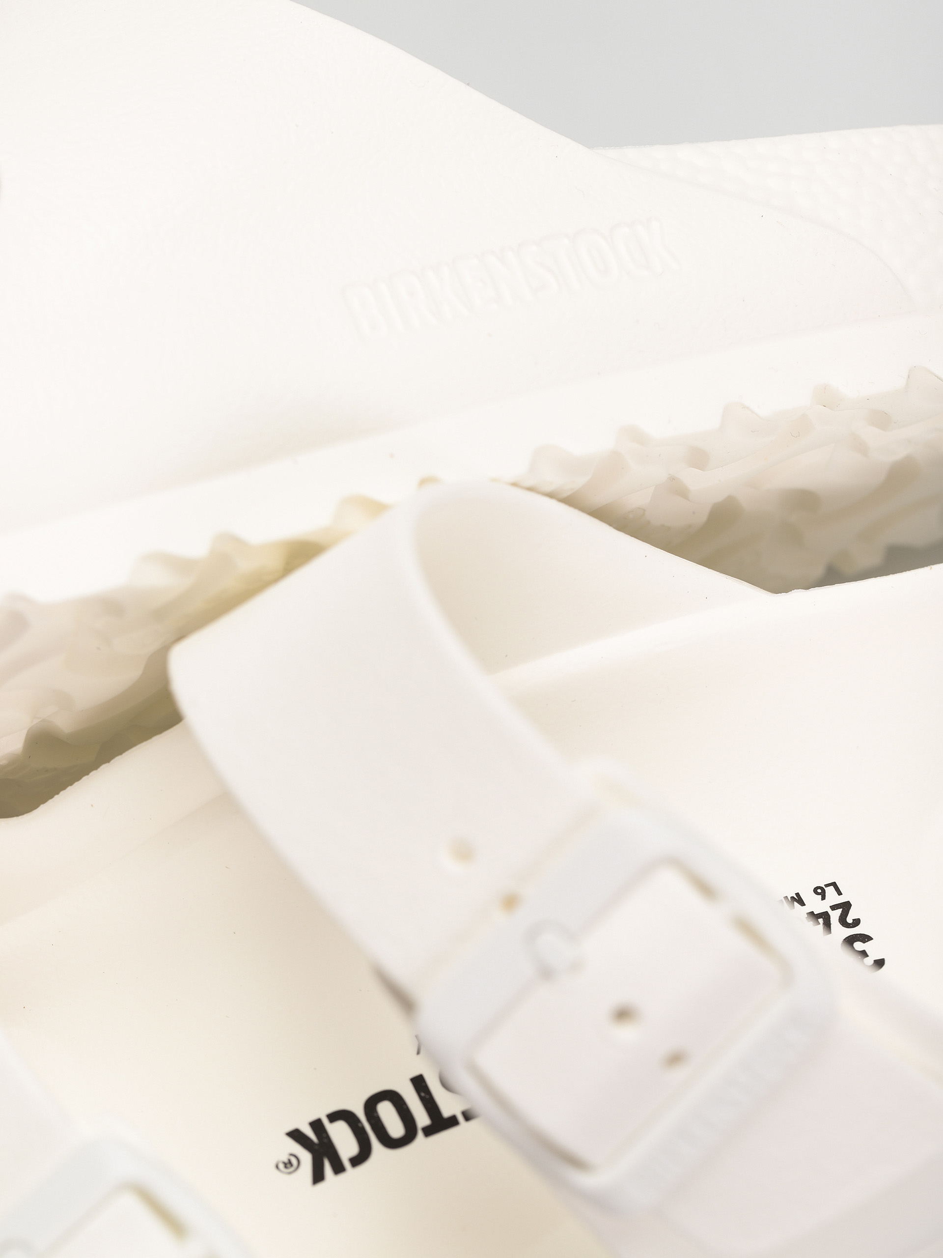 Plážovky Birkenstock Arizona Eva Narrow Wmn (white)