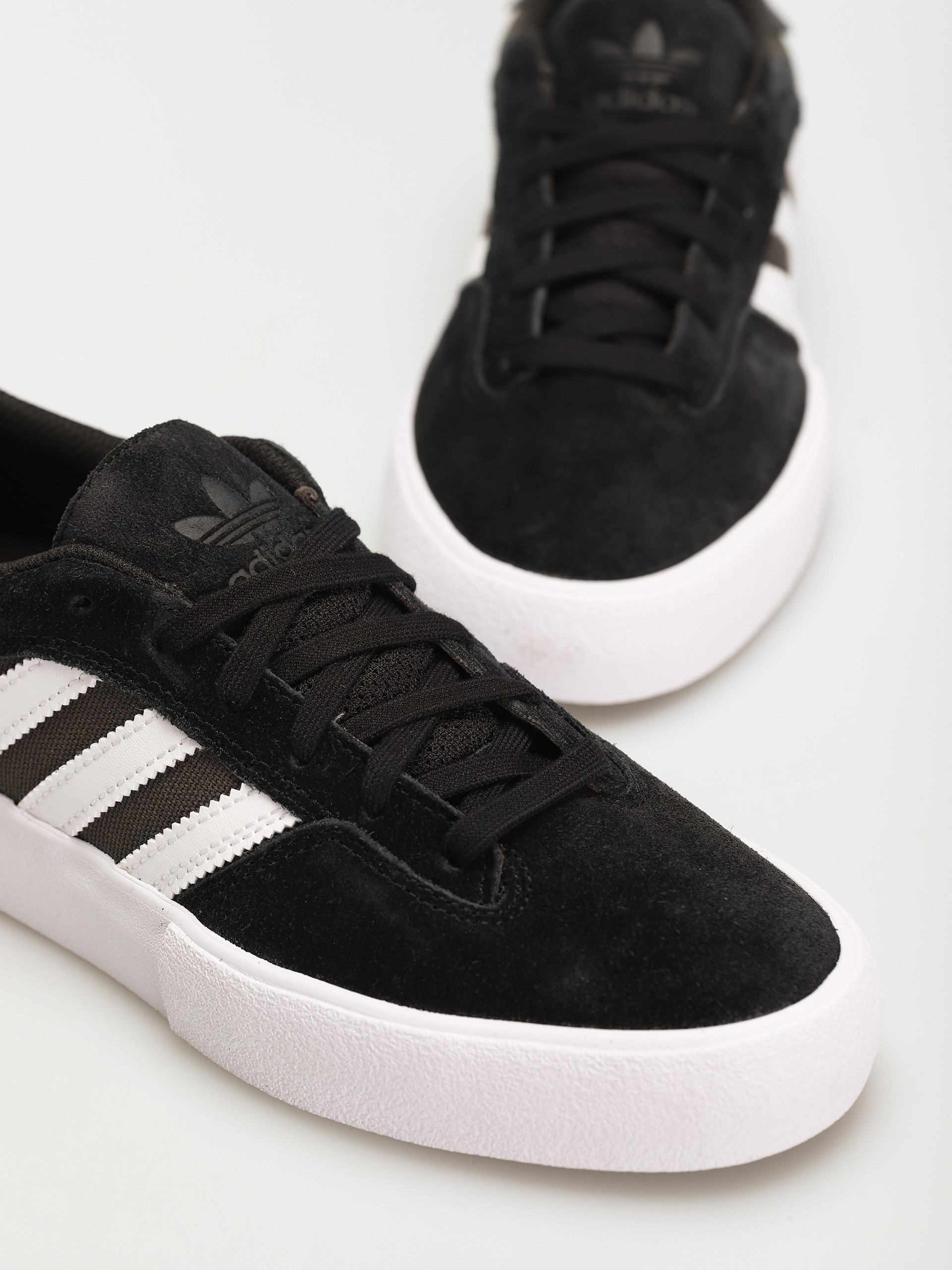 Boty adidas Matchbreak Super (cblack/ftwwht/shaoli)