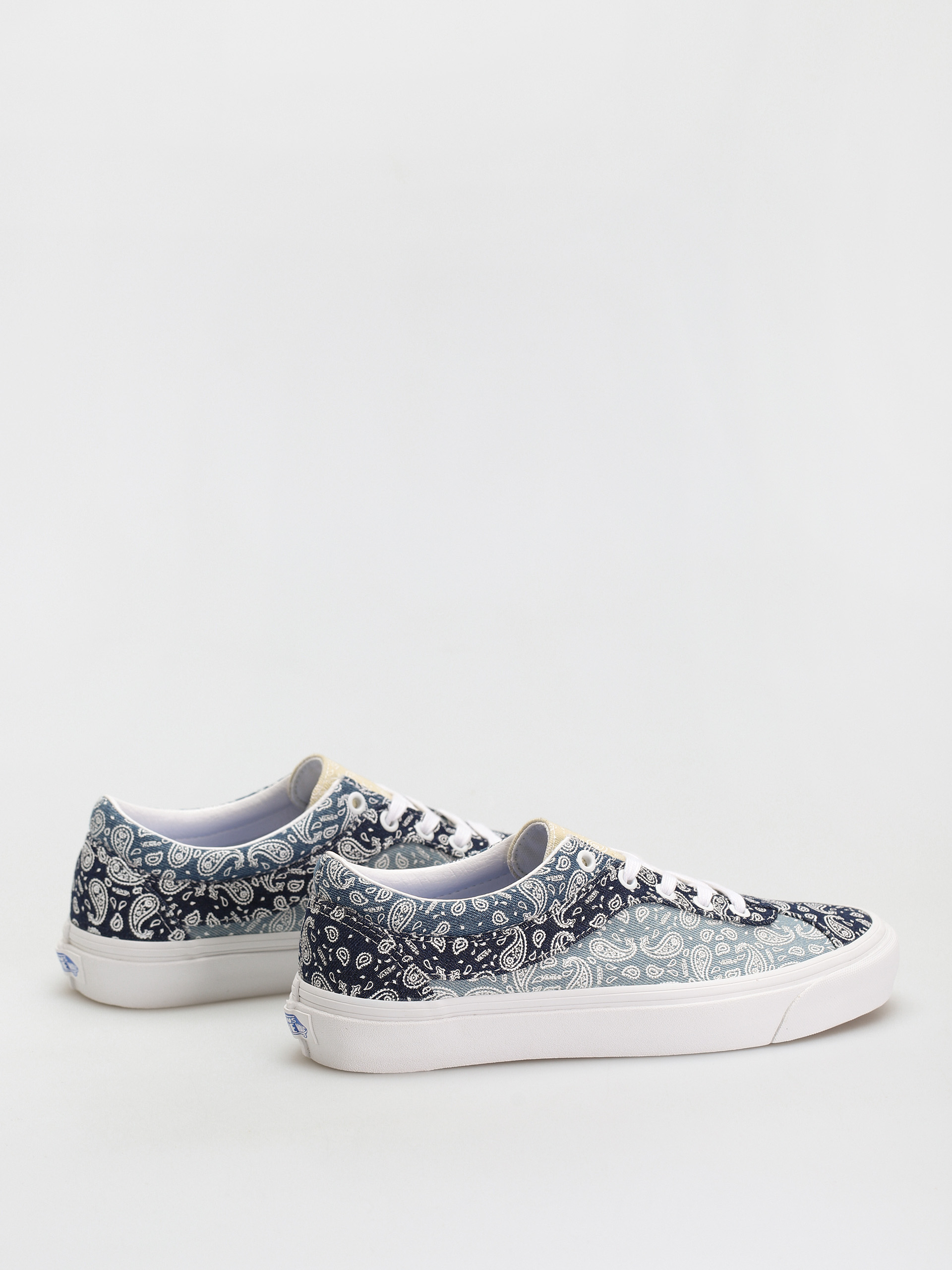 Boty Vans Bold Ni (bandana/multi/true white)
