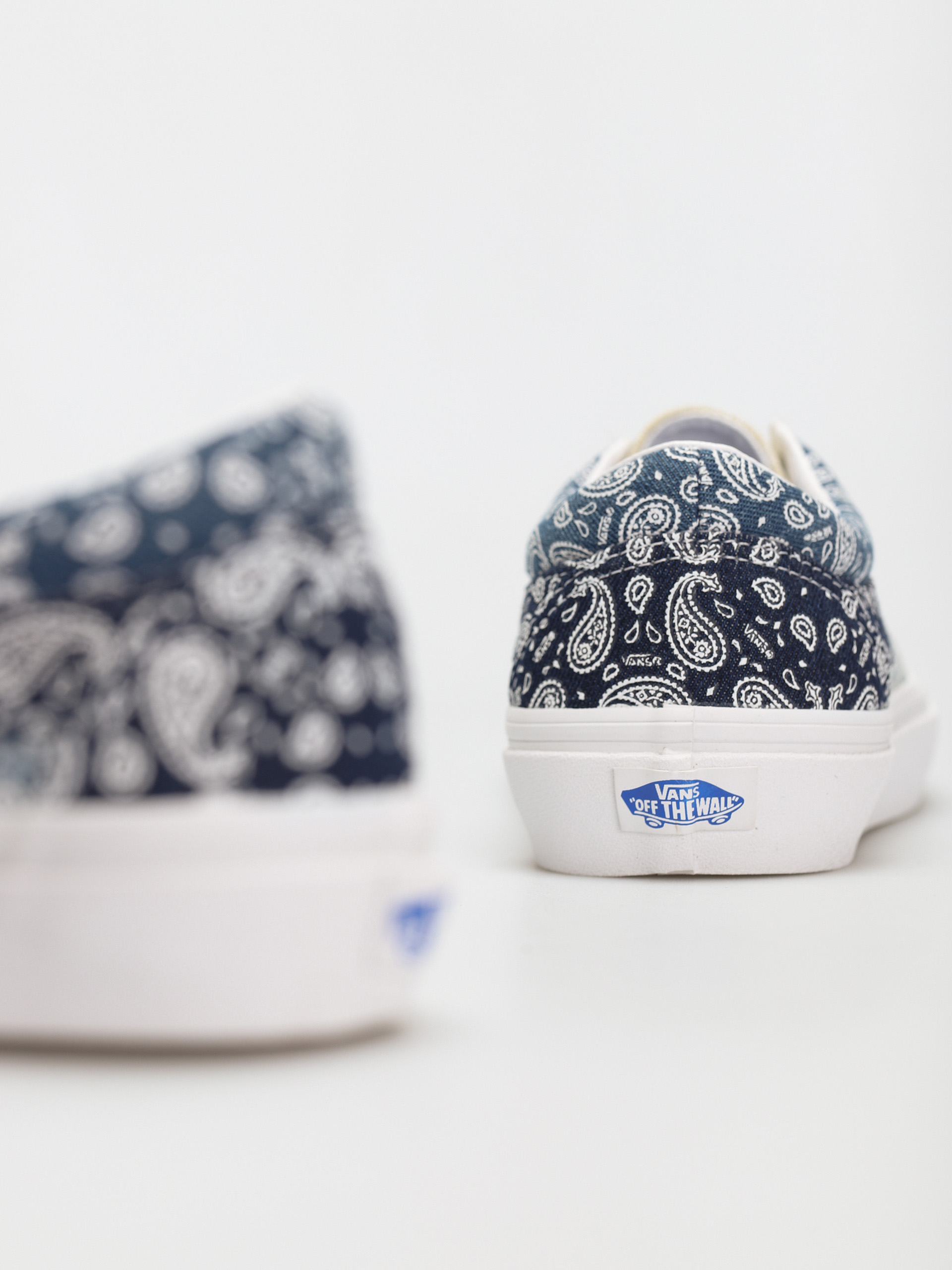 Boty Vans Bold Ni (bandana/multi/true white)