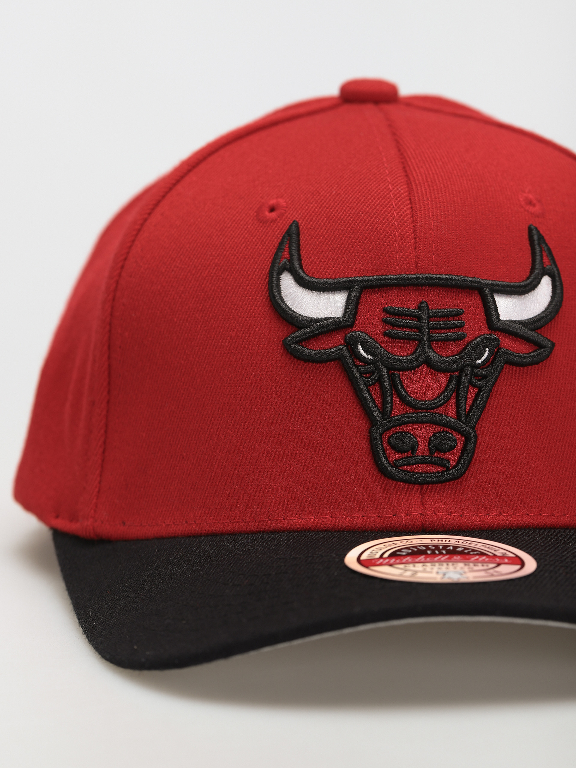 Kšiltovka  Mitchell & Ness Team 2 Tone 2.0 (chicago bulls red/black)