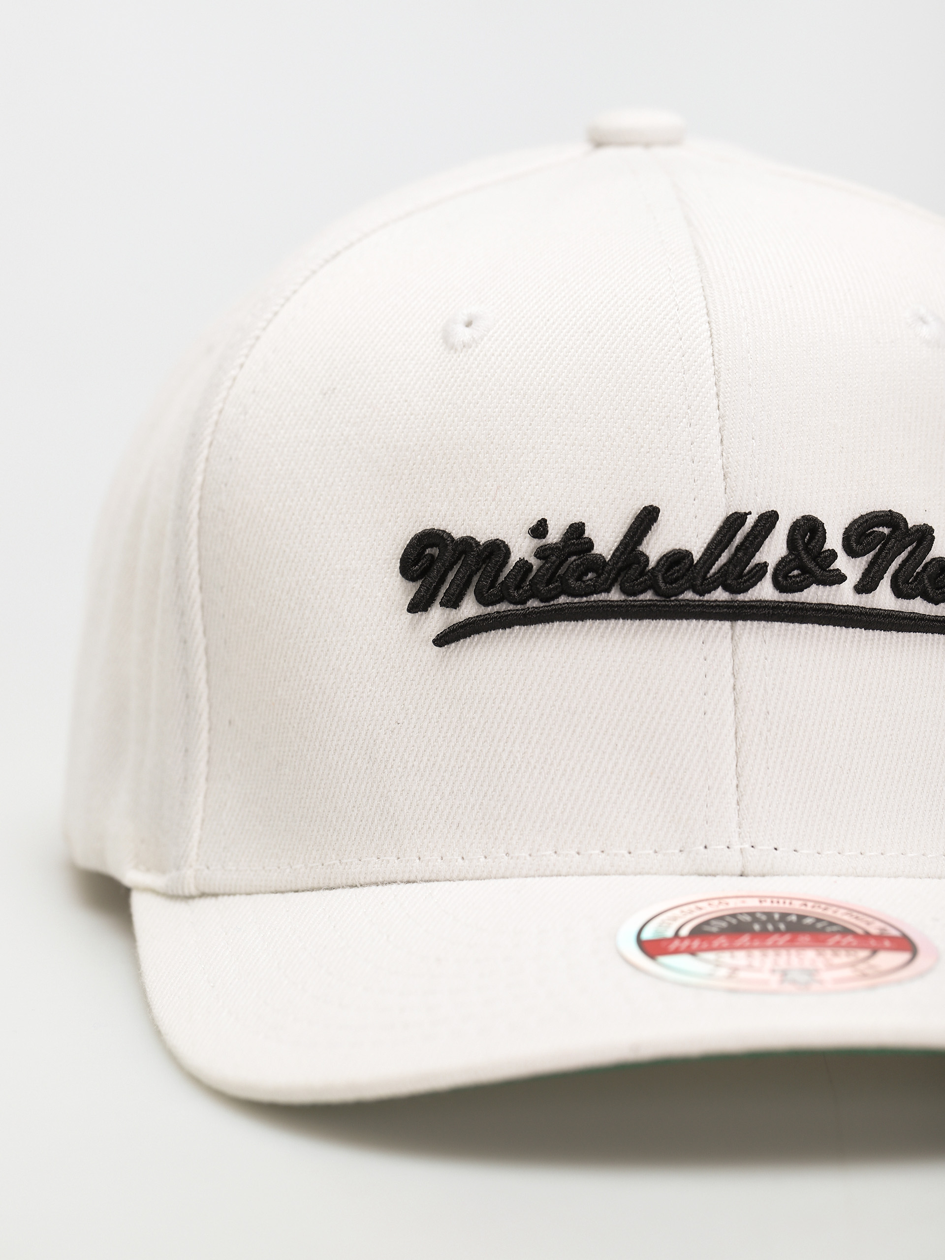 Kšiltovka  Mitchell & Ness Comfy Core Stretch (branded white)