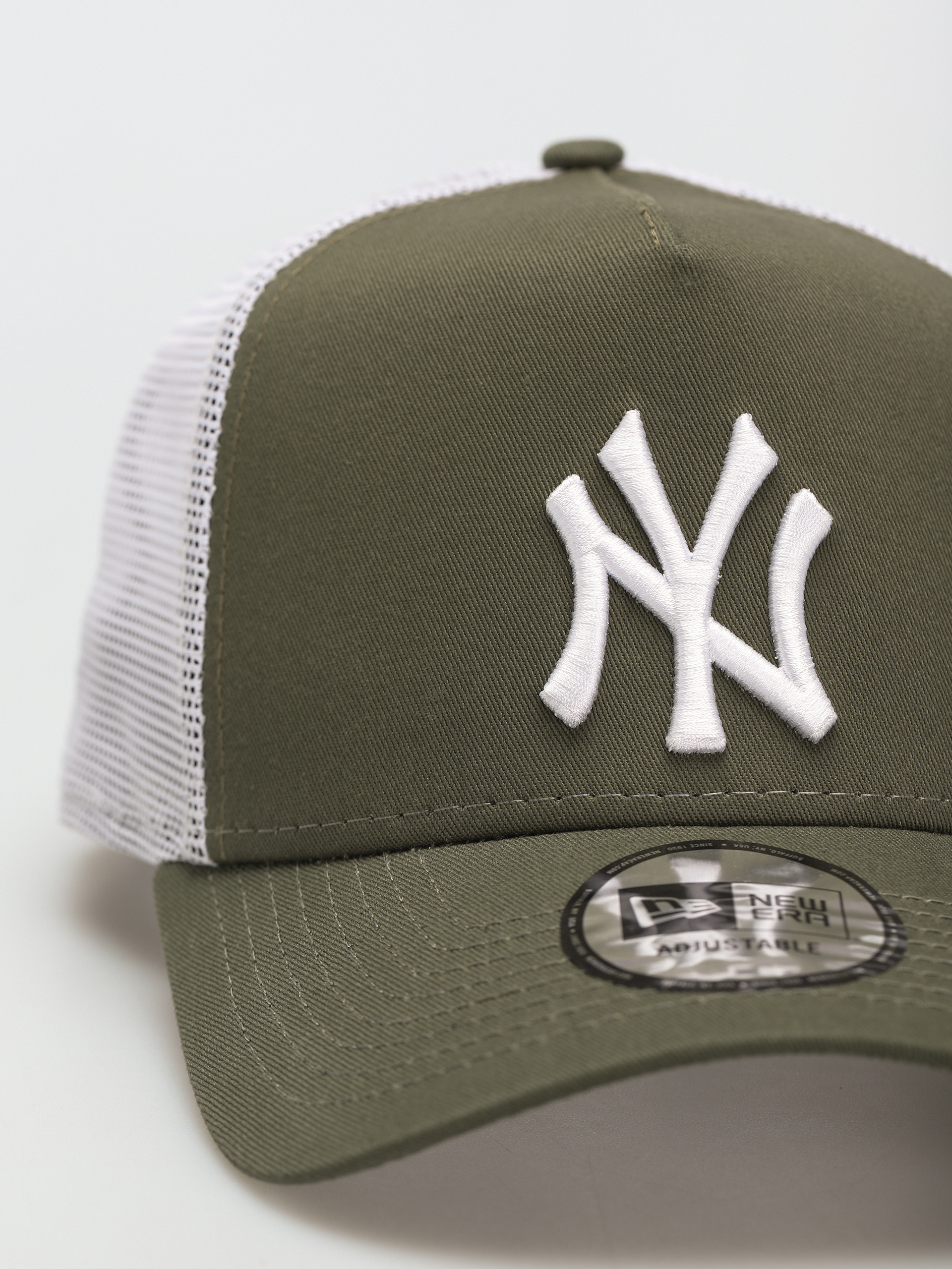 Kšiltovka  New Era League Essential 9Forty Trucker New York Yankees (green)