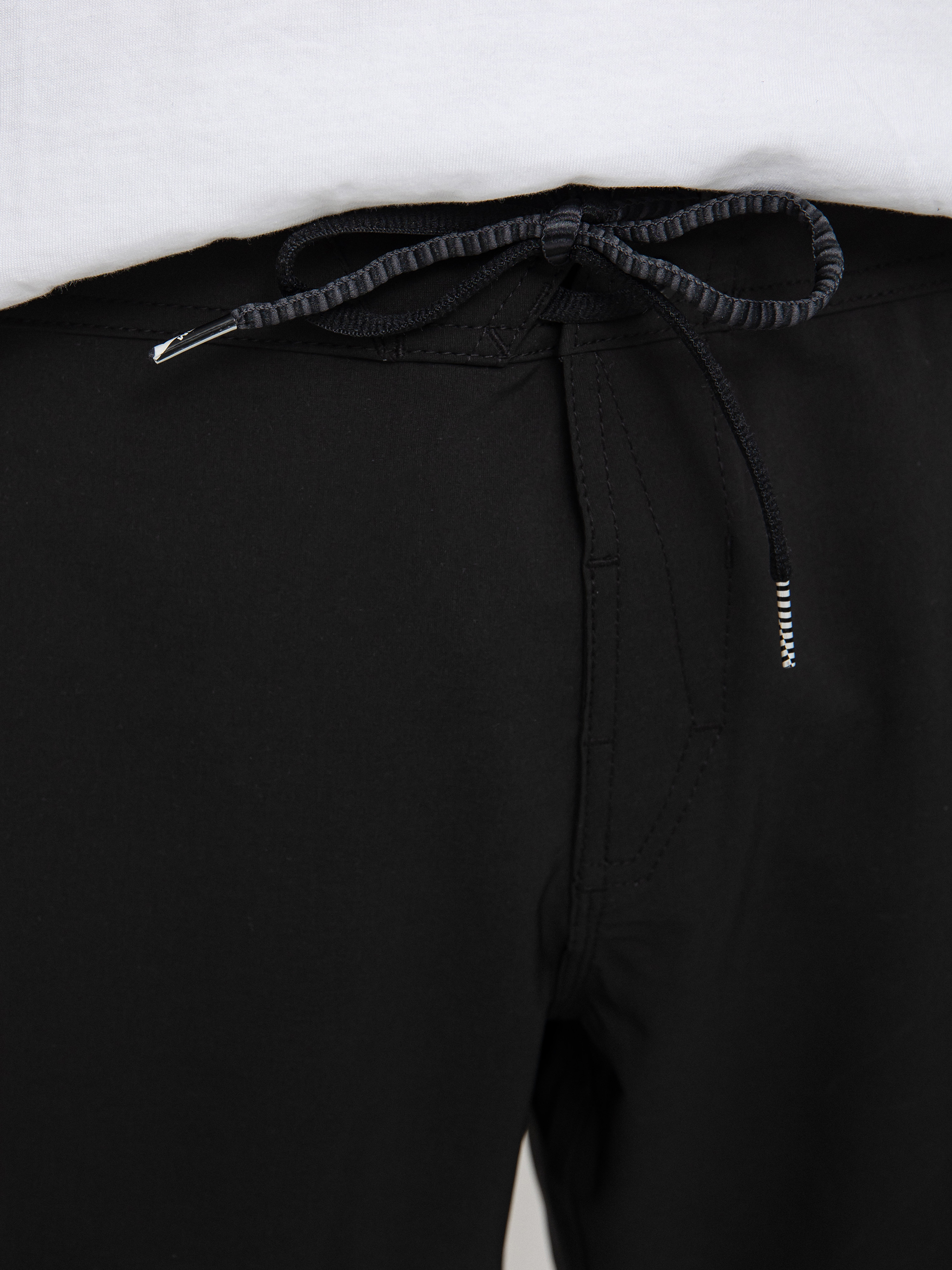 Plážové kraťasy Volcom Lido Solid Mod 20 (black)