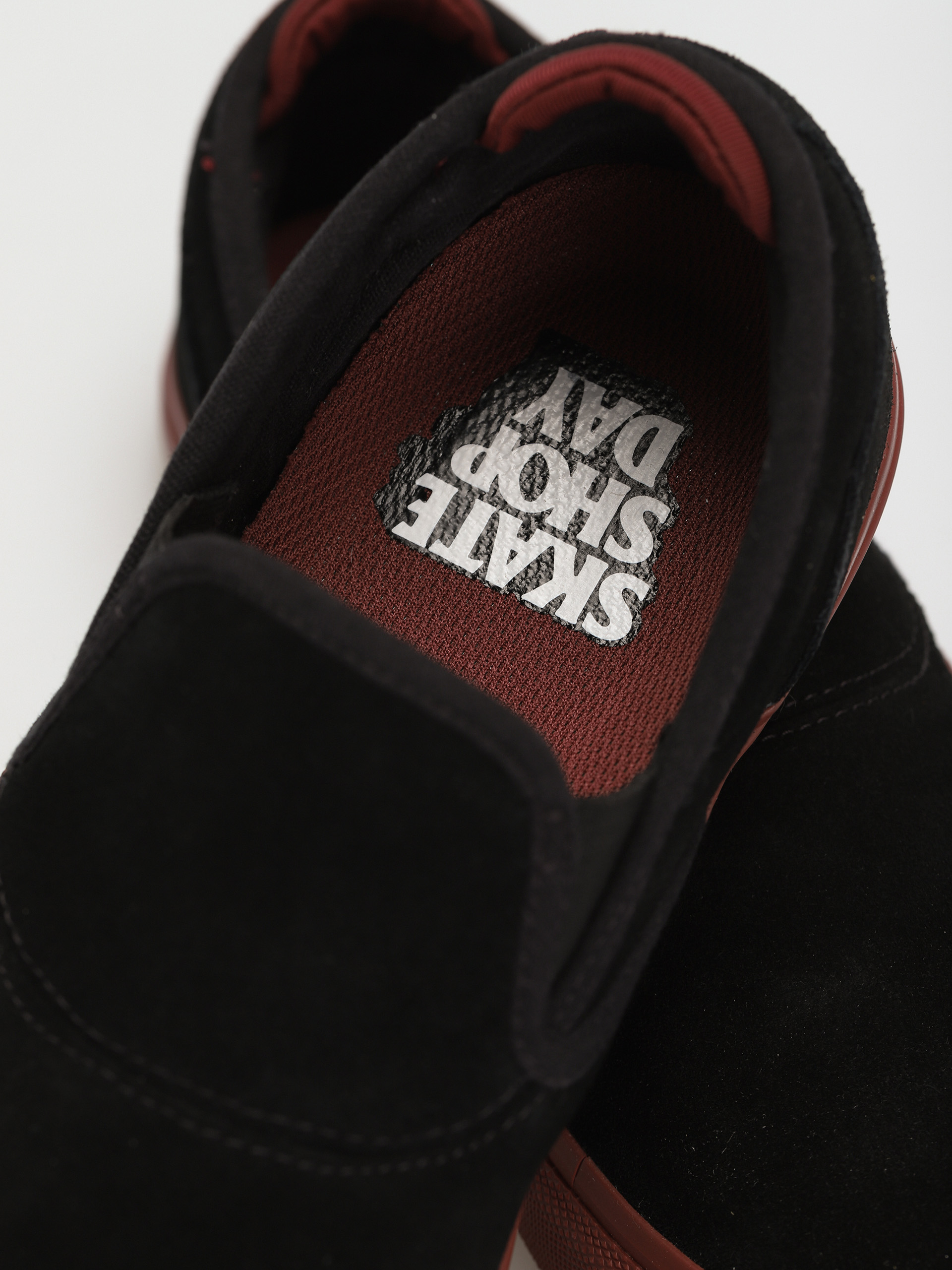 Boty Emerica Wino G6 Slip-On (black/red/gum)