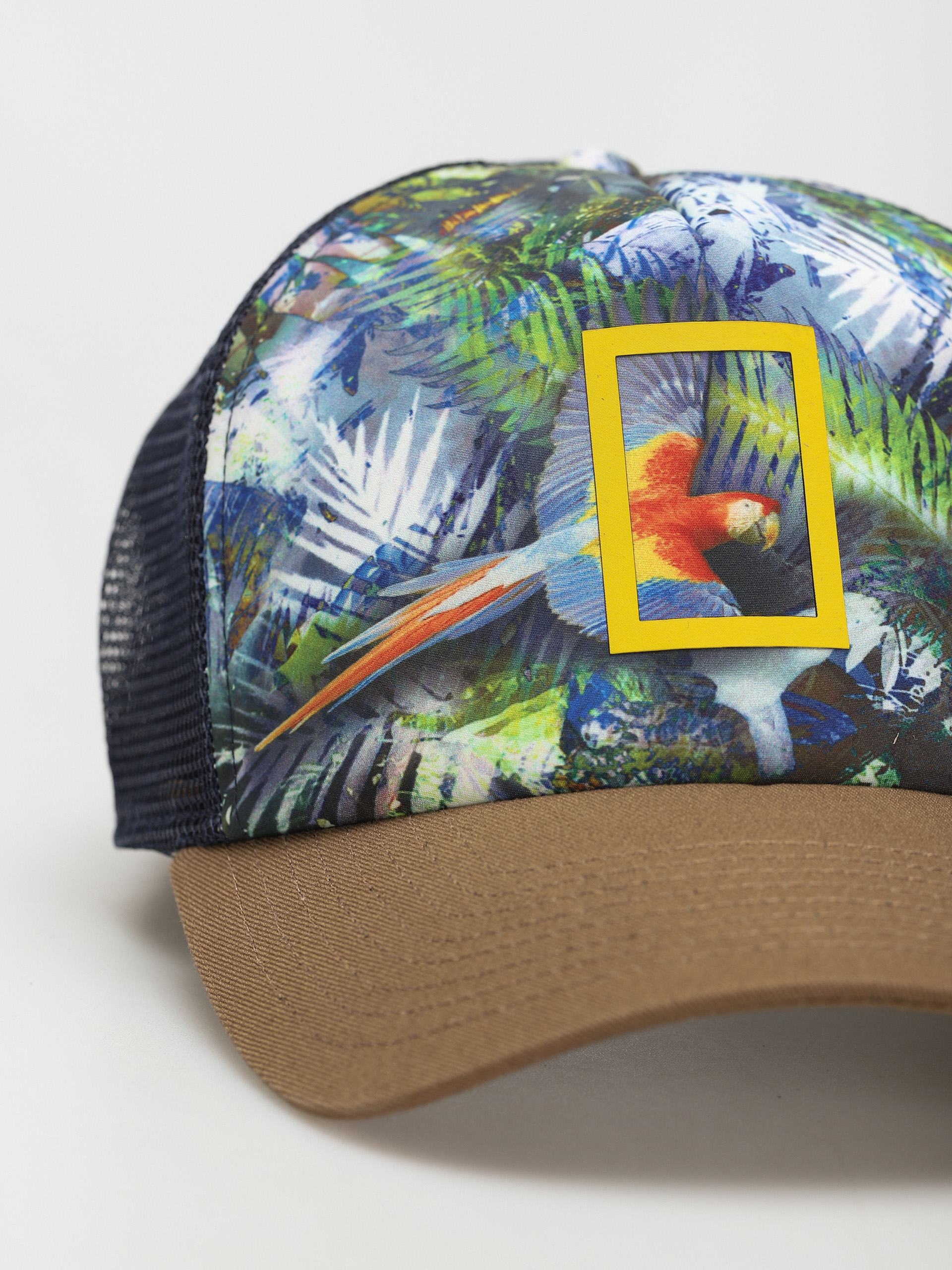 Kšiltovka  Buff Scarlet Trucker (macaw)