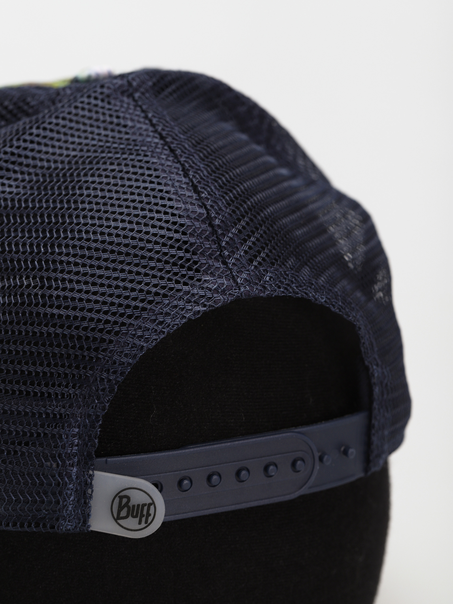 Kšiltovka  Buff Scarlet Trucker (macaw)