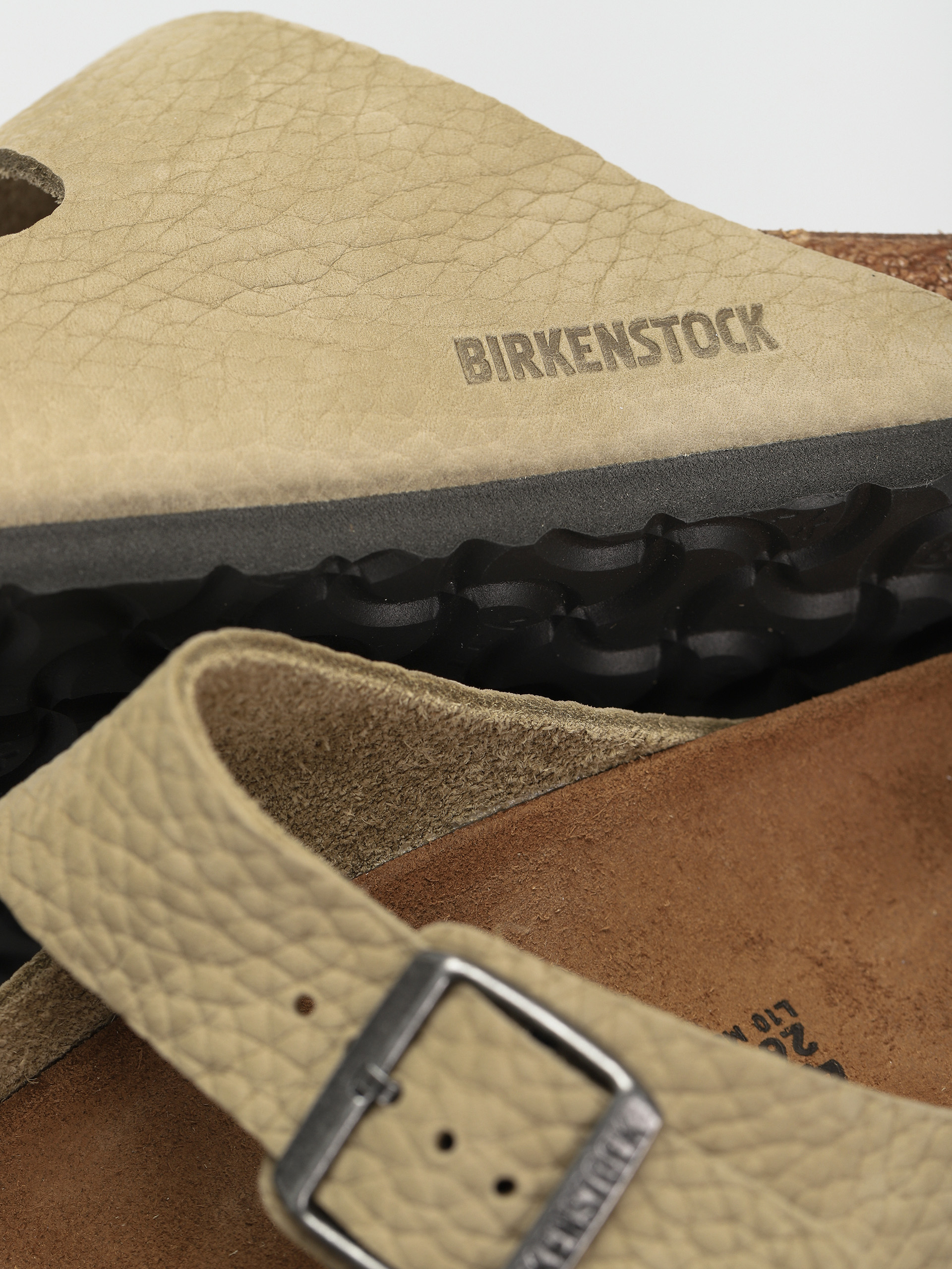 Plážovky Birkenstock Arizona Regular (faded khaki nubuck leather)