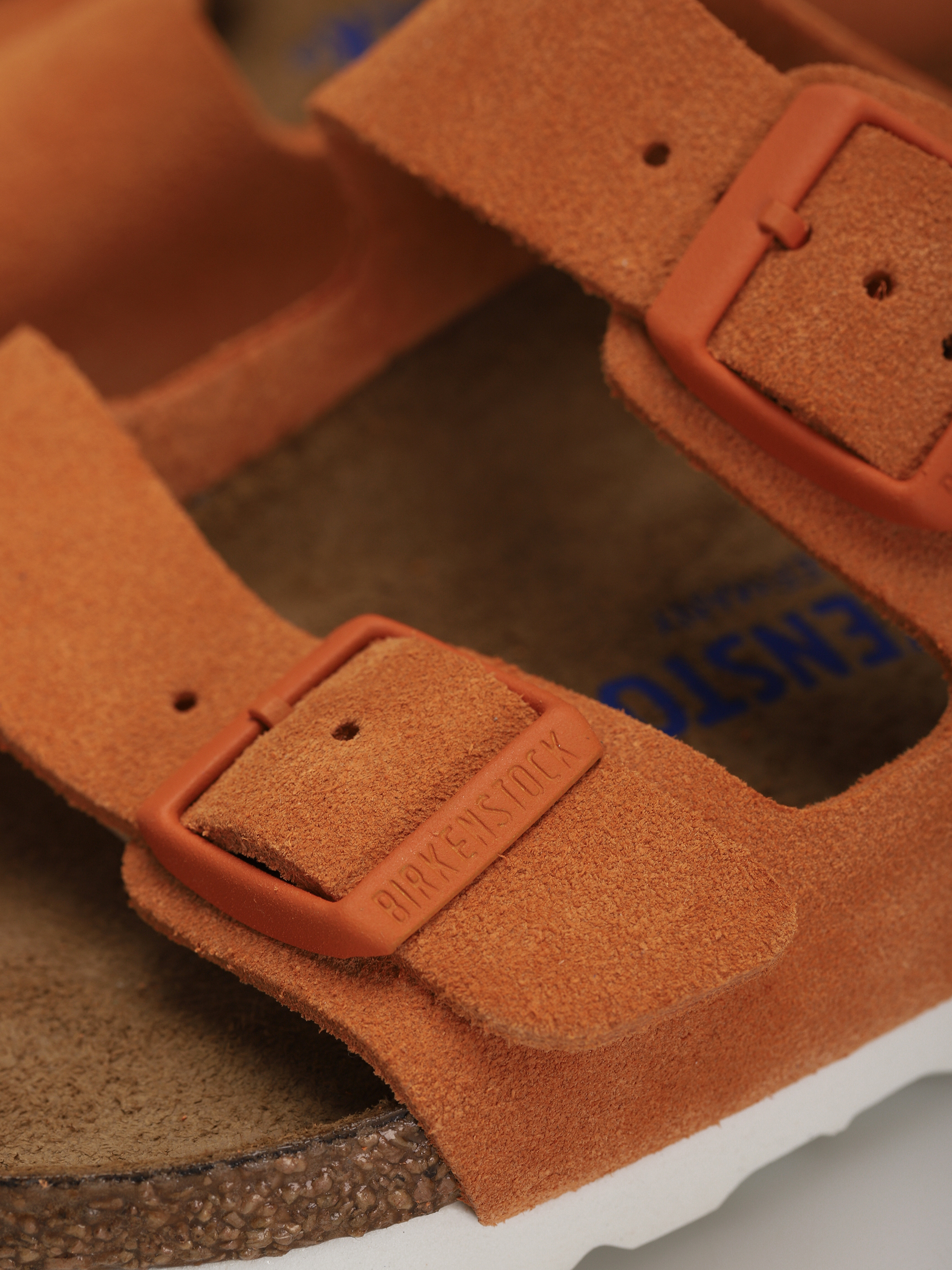 Plážovky Birkenstock Arizona Sfb Narrow Wmn (russet orange suede leather)