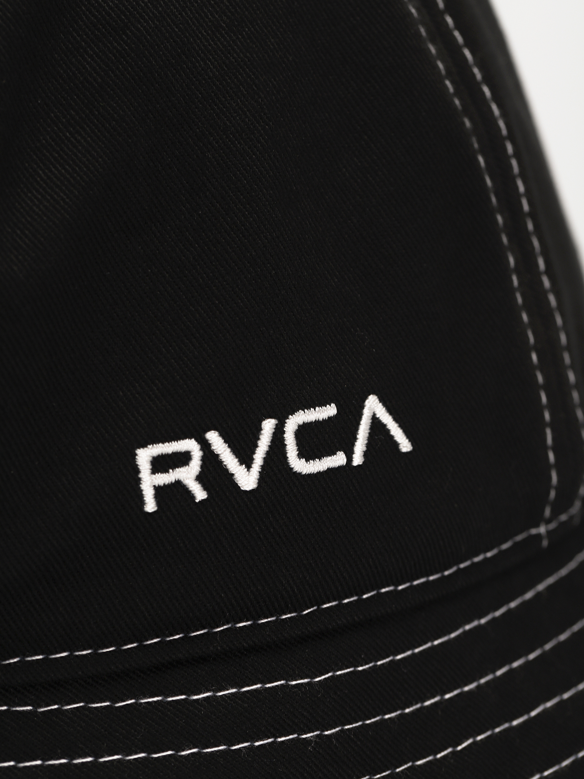Klobouk RVCA Throwing Shade Wmn (rvca black)