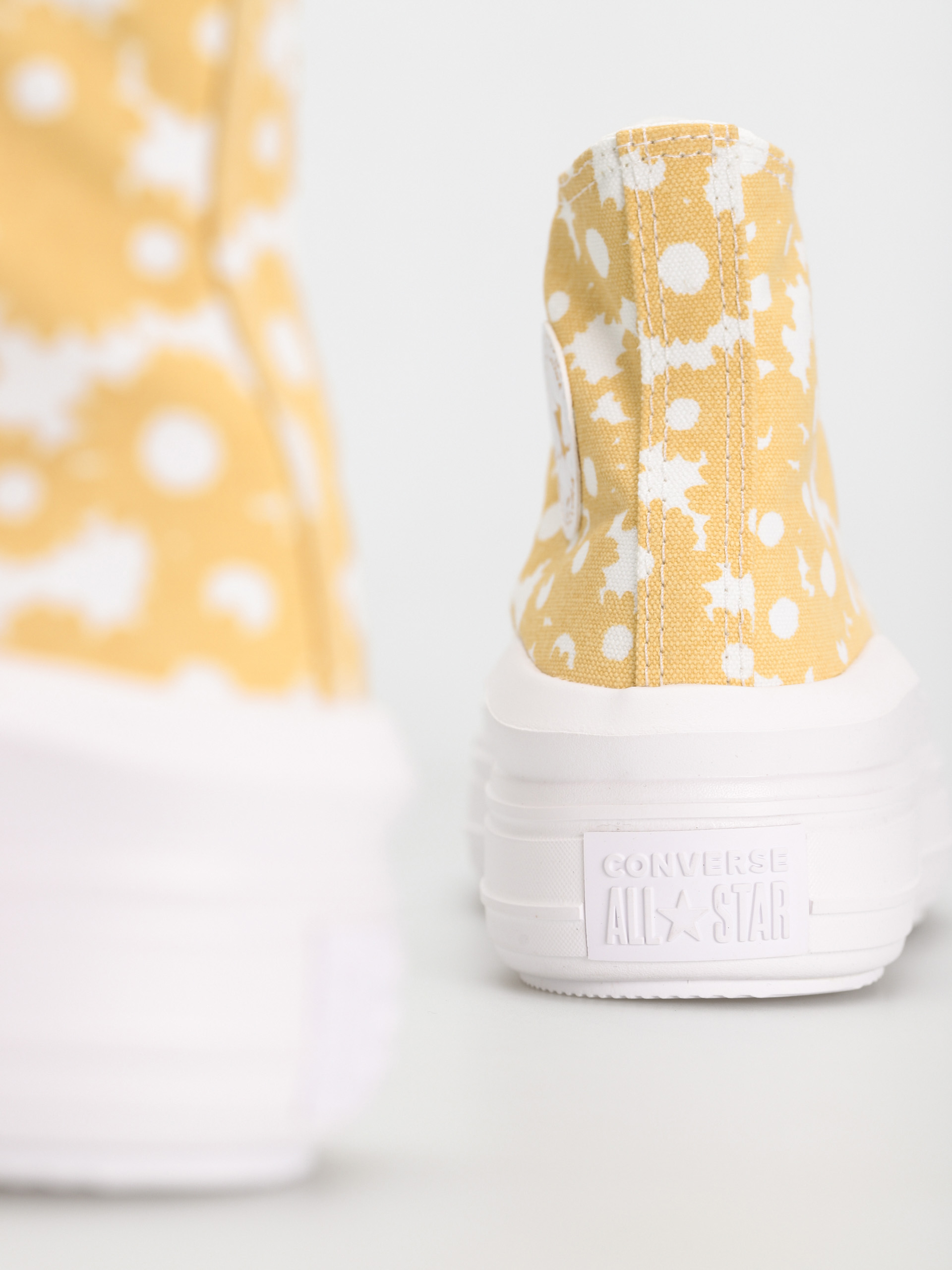 Boty Converse Chuck Taylor All Star Move Hi Wmn (cyber mango/white/white)