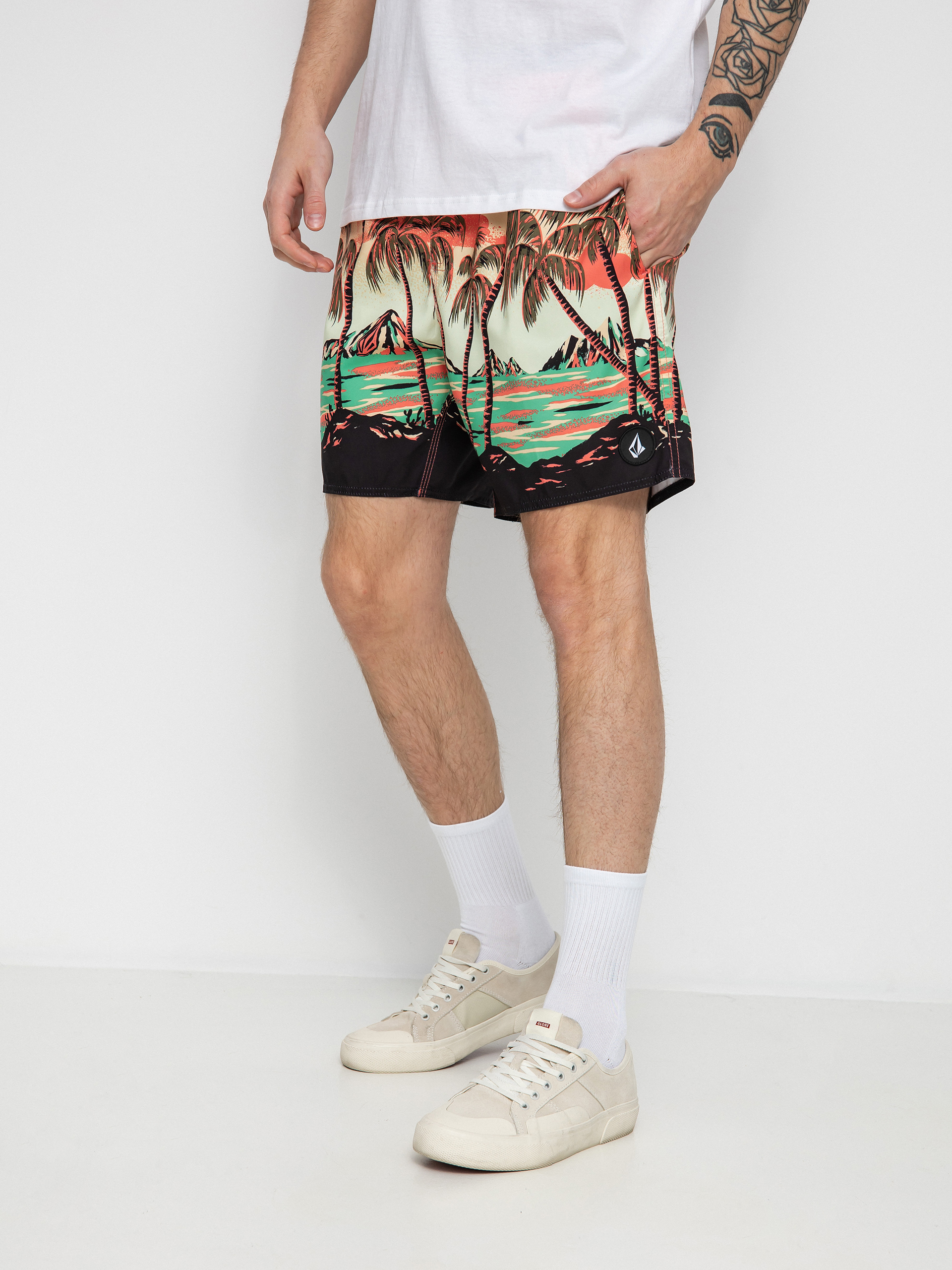 Plážové kraťasy Volcom Novelty Trunk 17 (living coral)