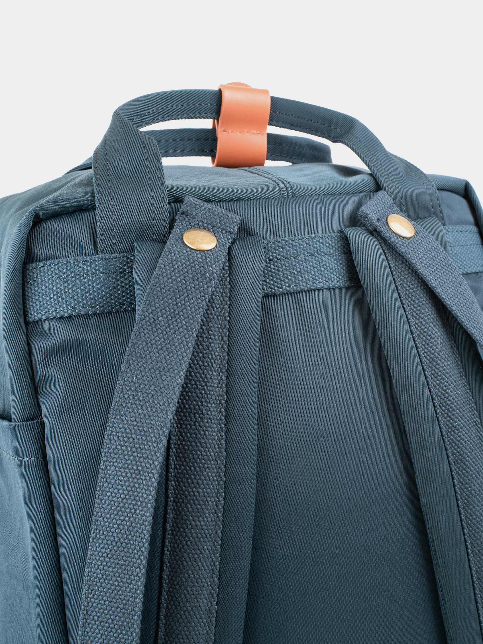 Batoh Doughnut Macaroon (slate green)