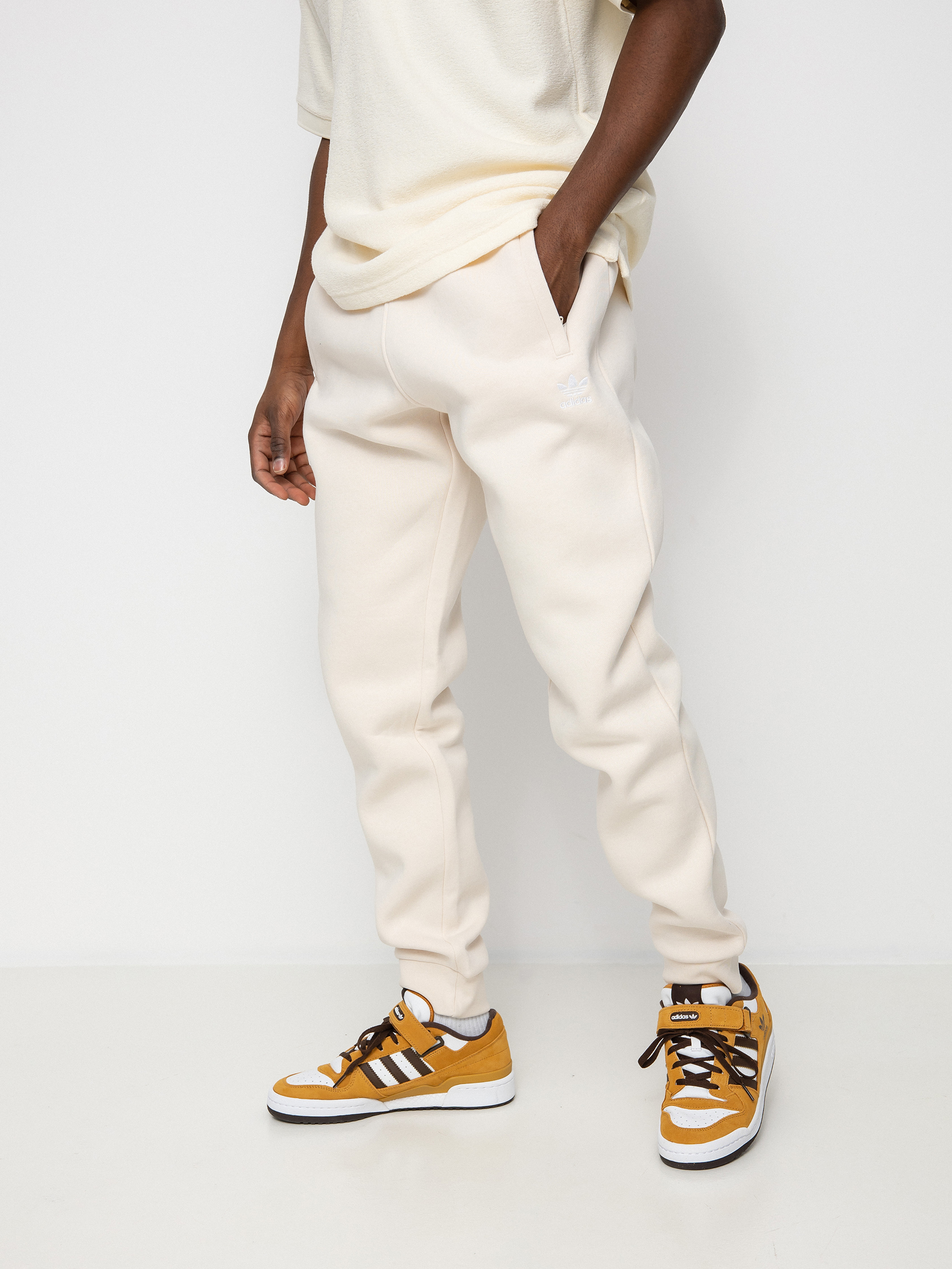 Kalhoty adidas Originals Essentials (wonder white)