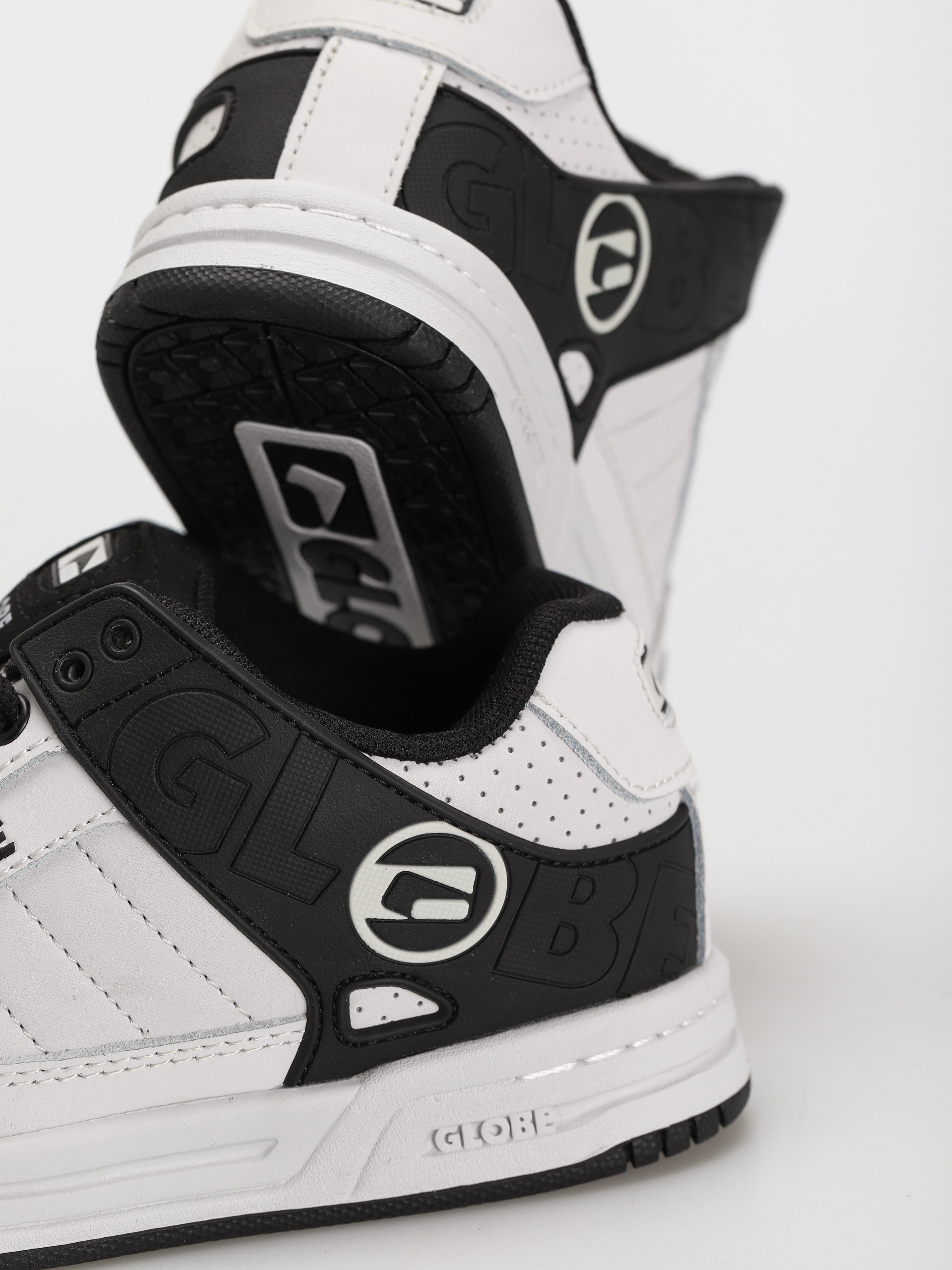 Boty Globe Tilt JR (alloy/black)