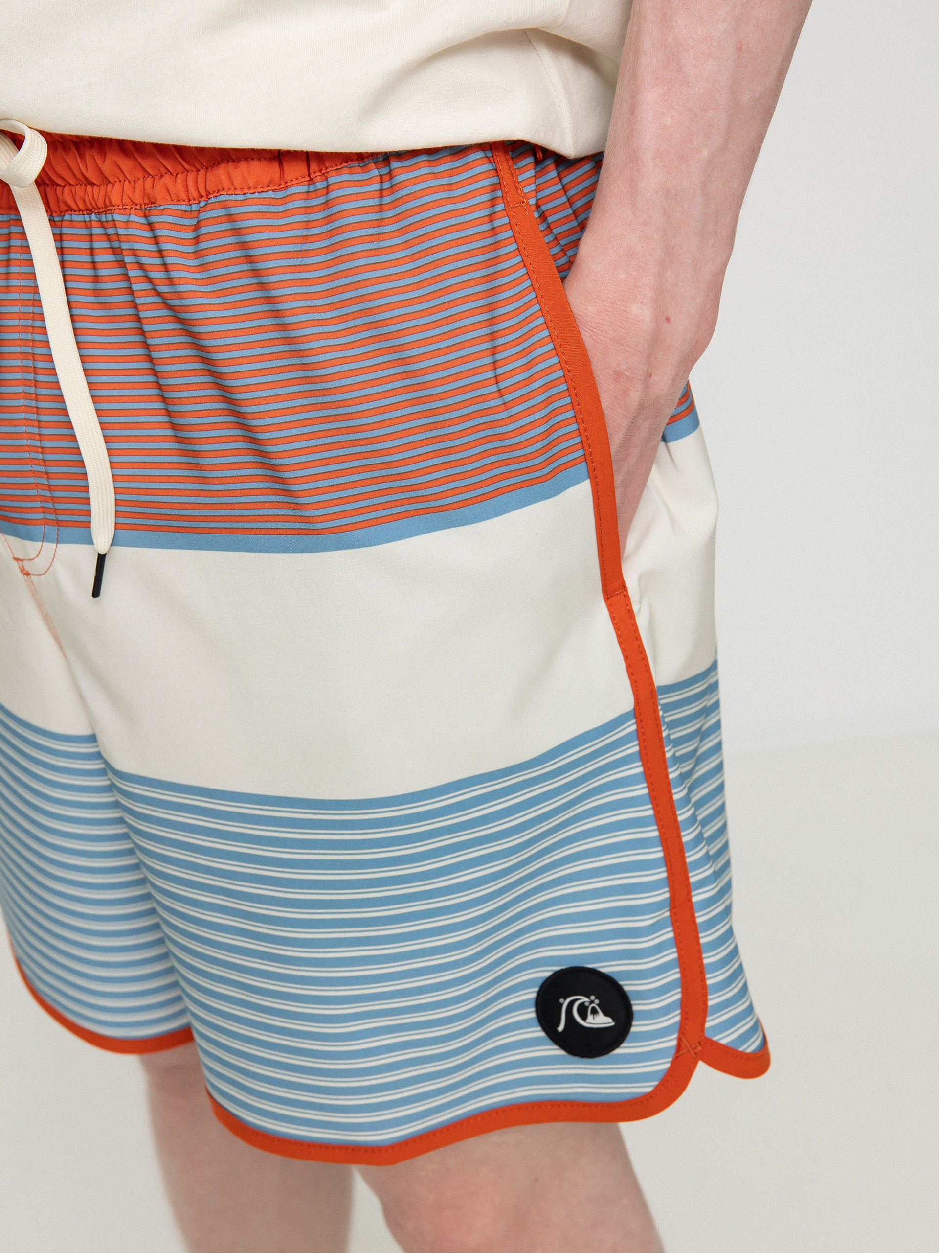 Kraťasy Quiksilver Ocean Scallop Str Volley 17 (burnt ochre)